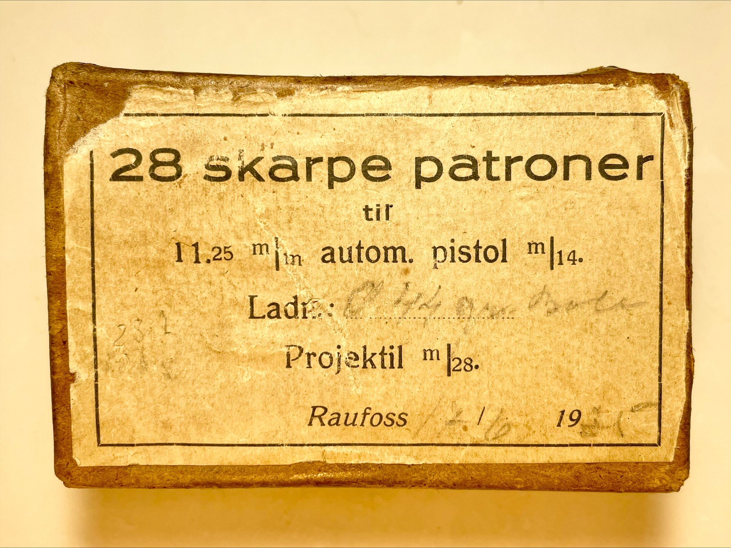./ammo/1125/esker/Eske-1125-Raufoss-28skudd-Helmantel-1935-1.JPG