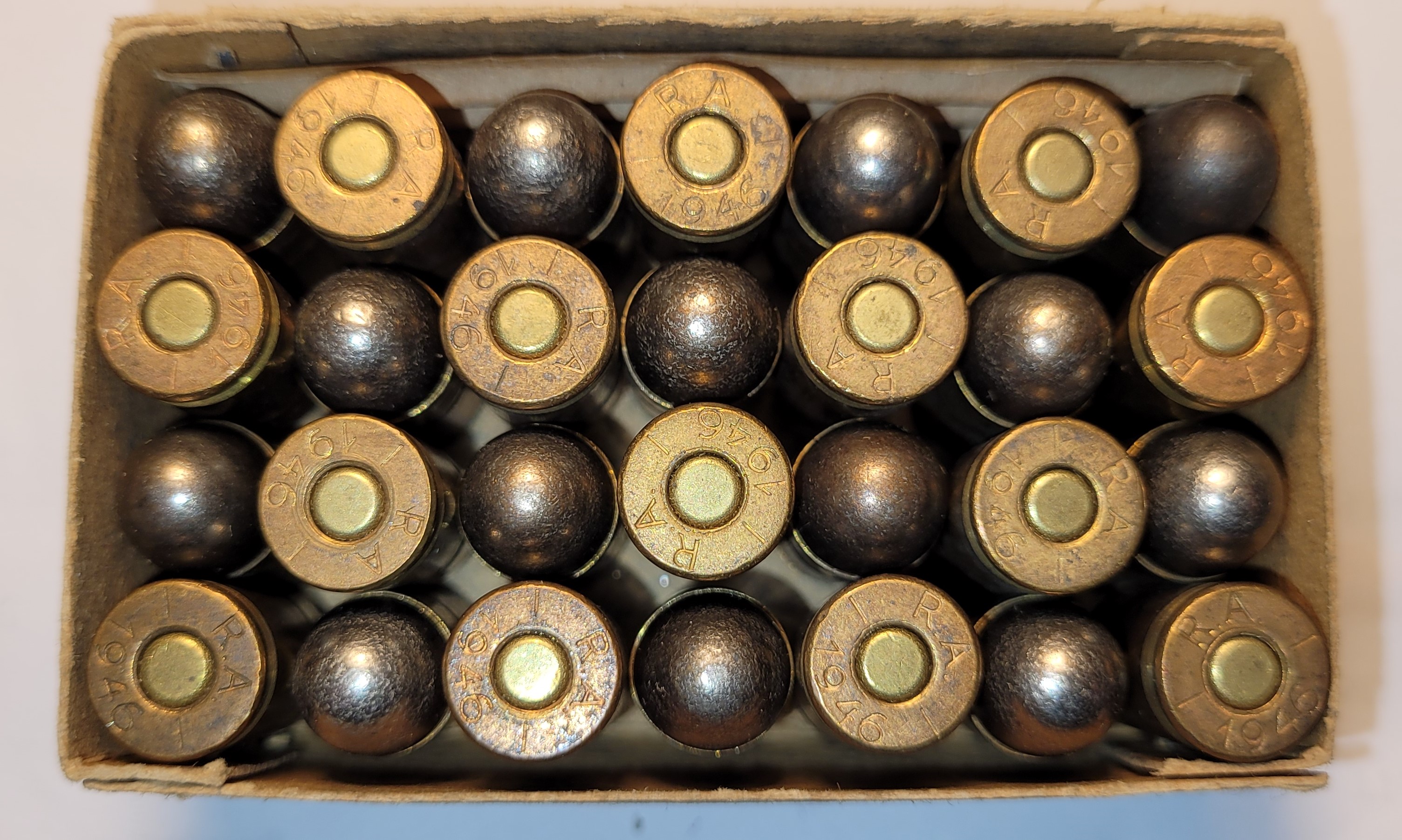 ./ammo/1125/esker/Eske-1125-Raufoss-28skudd-Helmantel-1945-1948-3.jpg