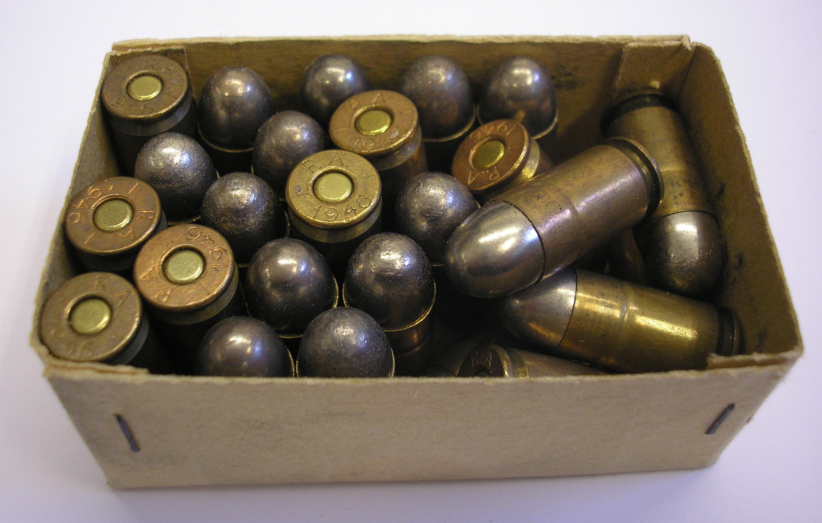 ./ammo/1125/esker/Eske-1125-Raufoss-28skudd-Helmantel-1946-1948-2.JPG