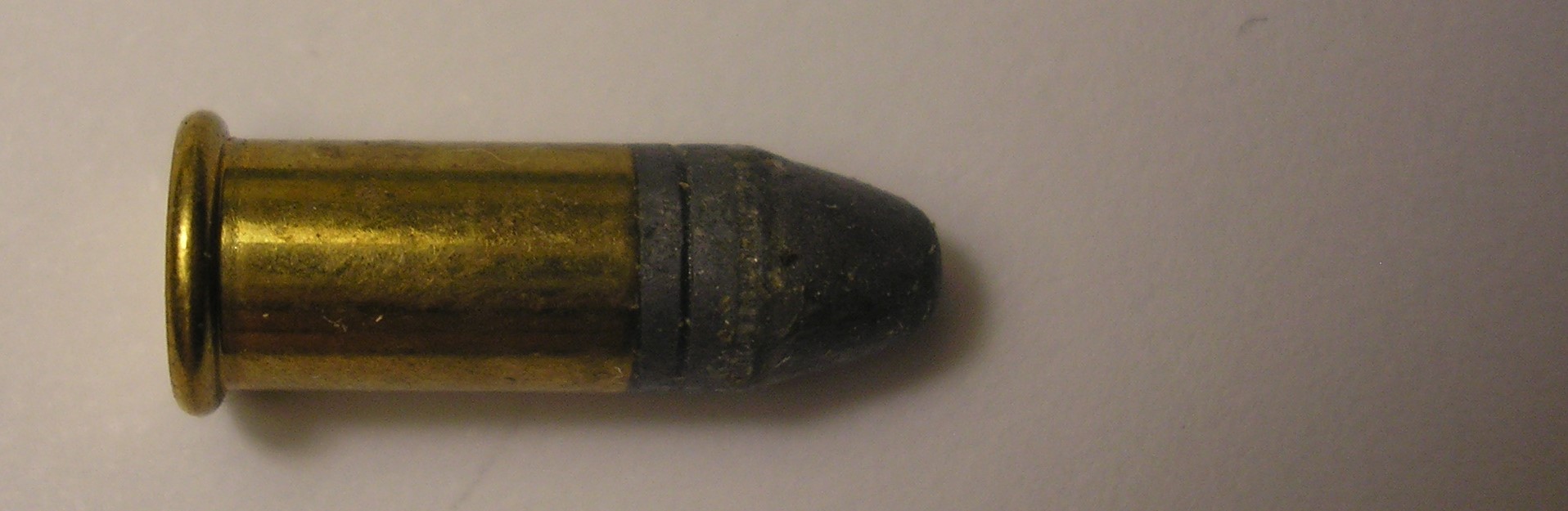 ./ammo/22RF/patroner/Patron-22Short-ICI-Blykule-1.JPG