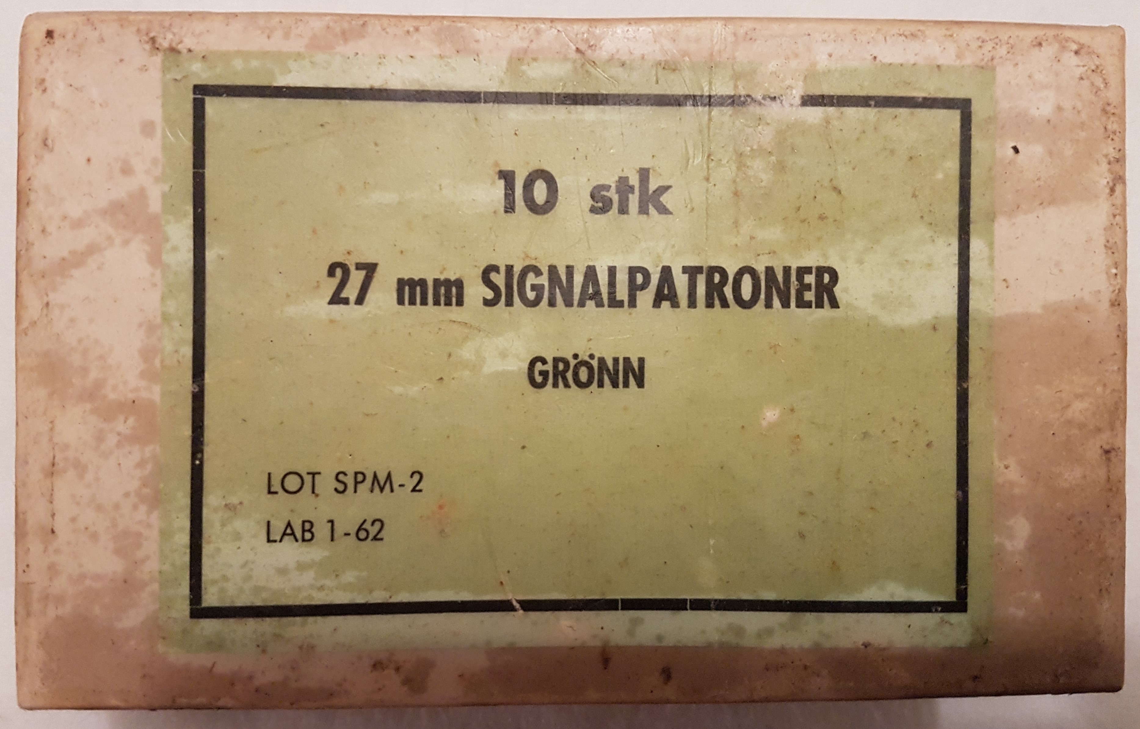 ./ammo/265Signal/esker/Eske-SPM-27mm-Signal-10skudd-Gronn-SPM-2-LAB-1-62-1.jpg