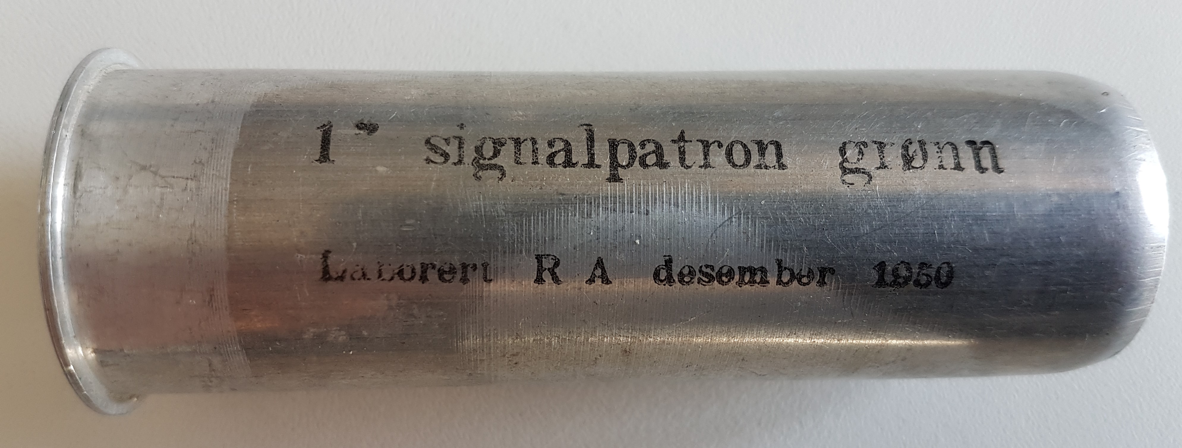./ammo/265Signal/patroner/Patron-265-Raufoss-Signal-Hvit-des-1950-1.jpg