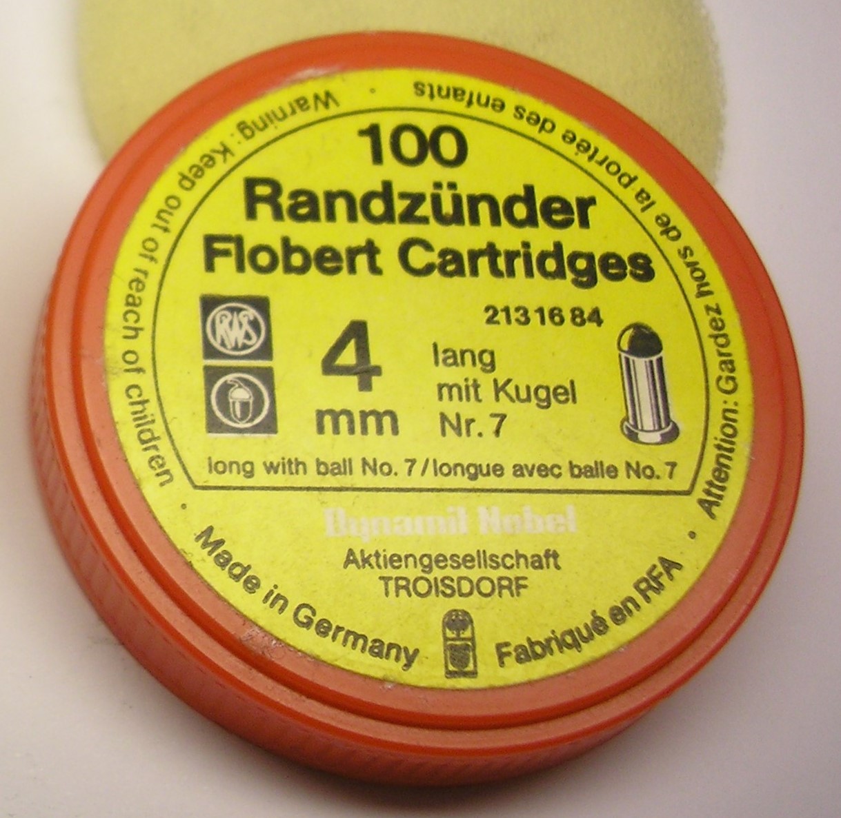 ./ammo/4mmFlobert/esker/Eske-4mmFlobert-RWS-100skudd-lang-Kugel-Nr7-1.JPG