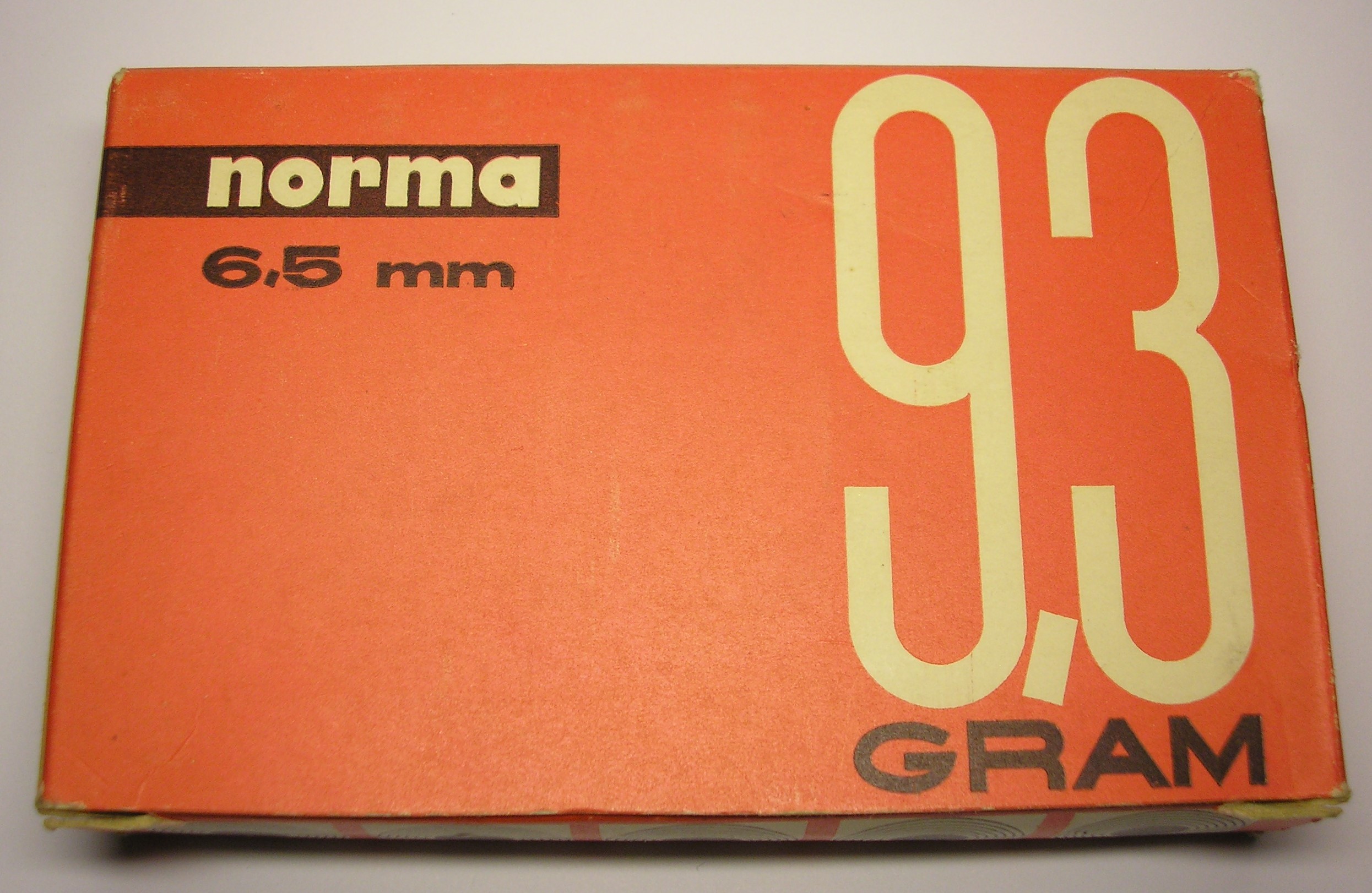 ./ammo/65x55/esker/Eske-65x55-Norma-20skudd-Helmantel-93gram-1.JPG