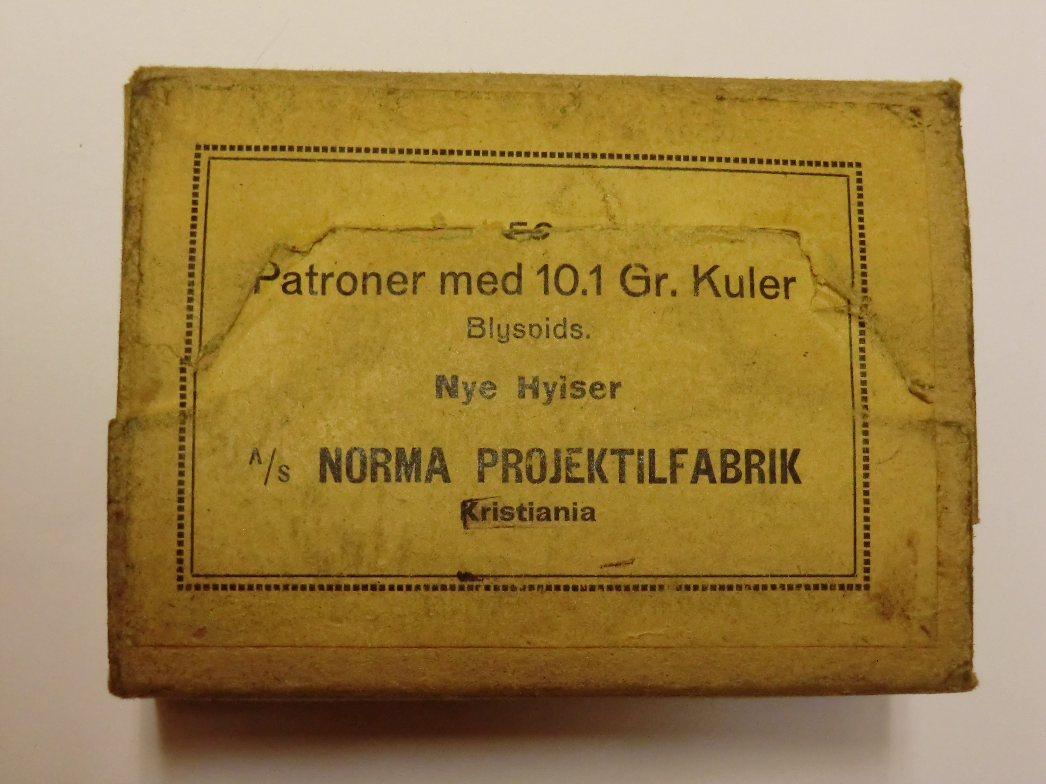 ./ammo/65x55/esker/Eske-65x55-Norma-50skudd-Blyspiss-1.JPG