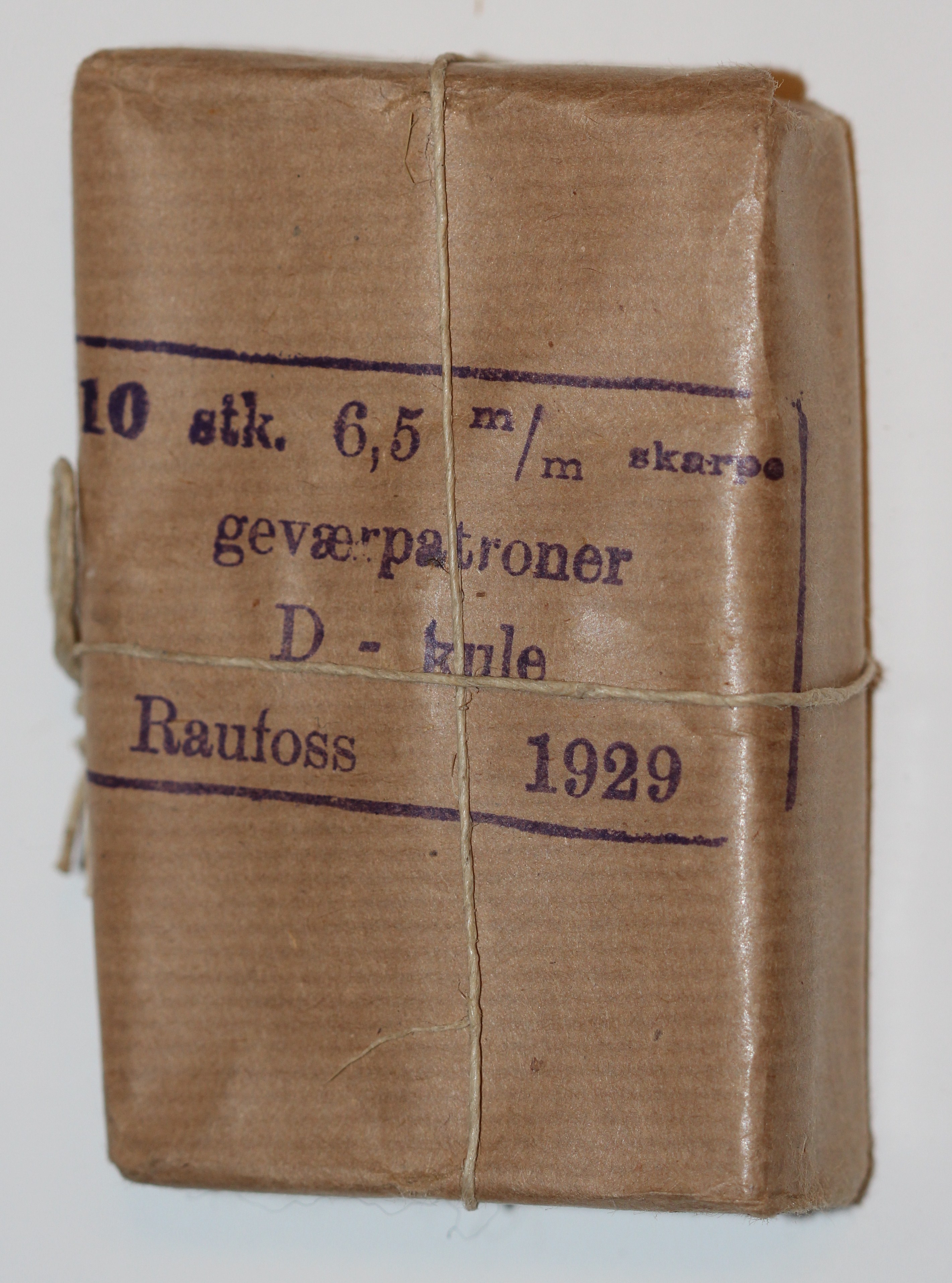 ./ammo/65x55/esker/Eske-65x55-Raufoss-10skudd-D-kule-1929-1.jpg