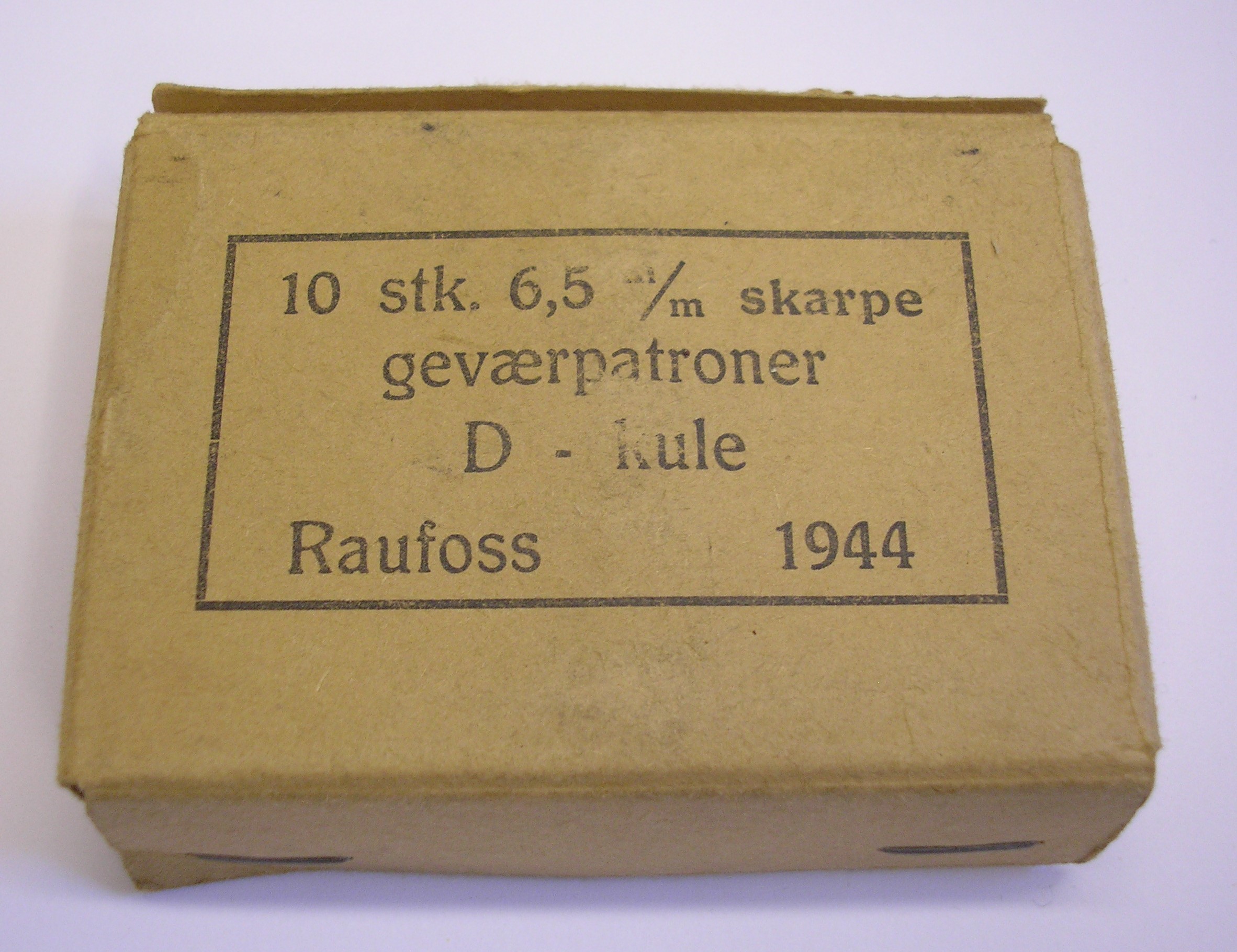 ./ammo/65x55/esker/Eske-65x55-Raufoss-10skudd-Helmantel-1944-stiftet-2.JPG