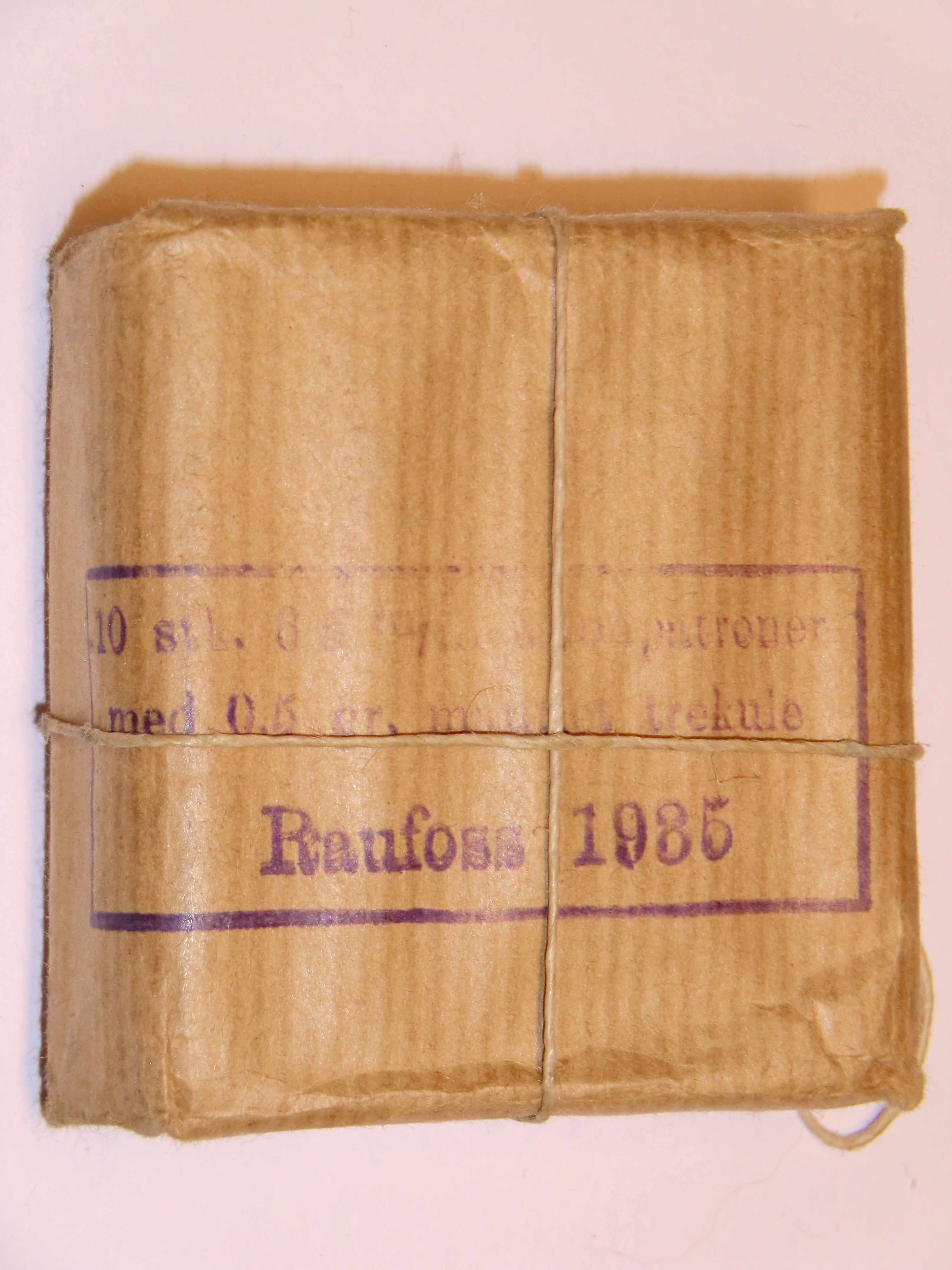 ./ammo/65x55/esker/Eske-65x55-Raufoss-10skudd-Mantlettrekule-1935-1.JPG