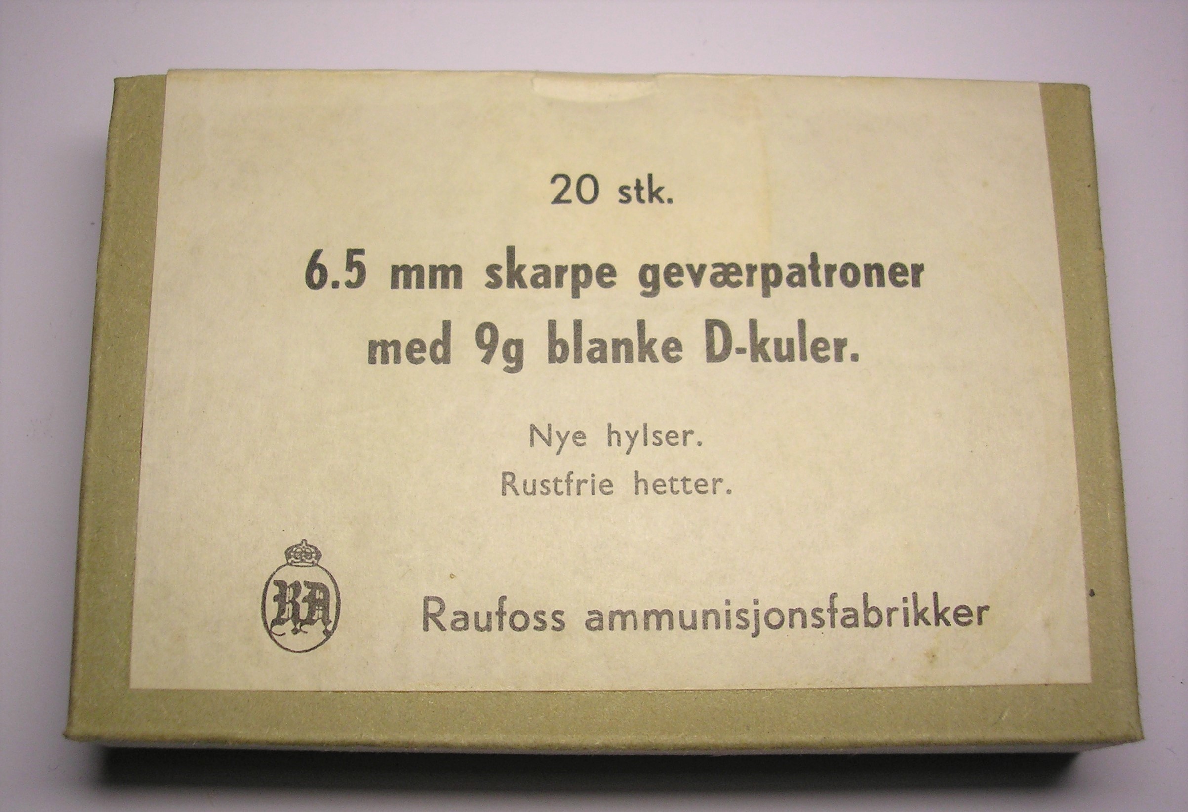 ./ammo/65x55/esker/Eske-65x55-Raufoss-20skudd-Helmantel-9gr-nye-hylser-1.JPG