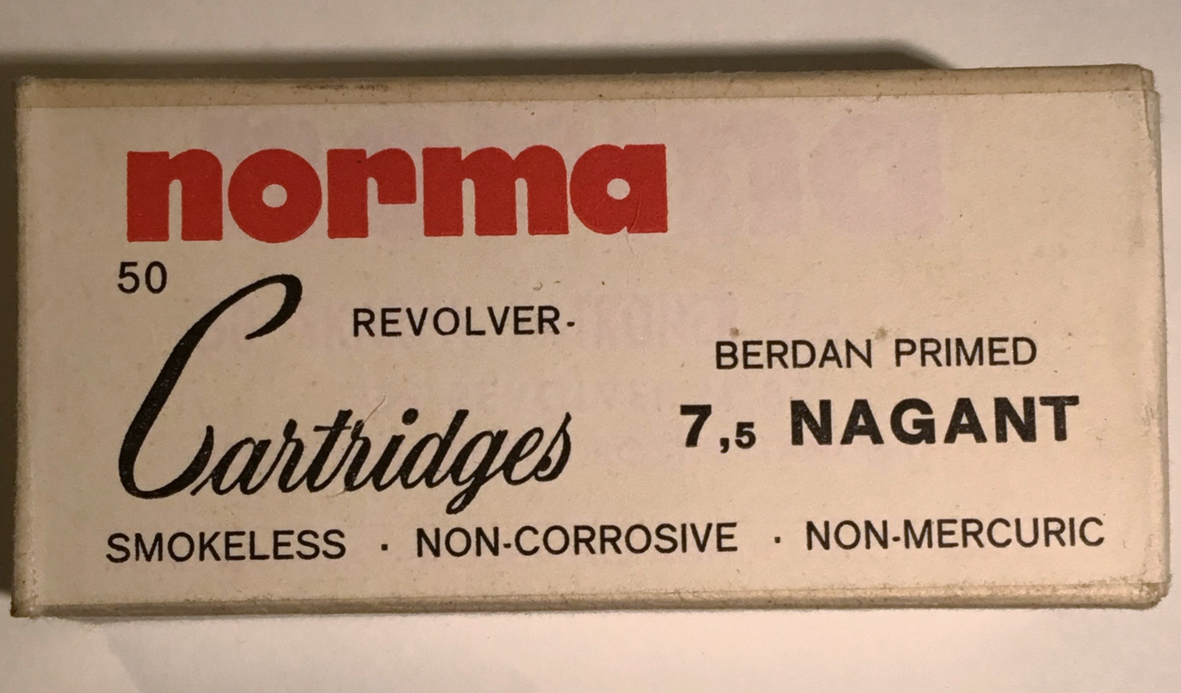 ./ammo/75NAGANT/esker/Eske-75NAGANT-Norma-50skudd-Blykule-103gr-1.JPG