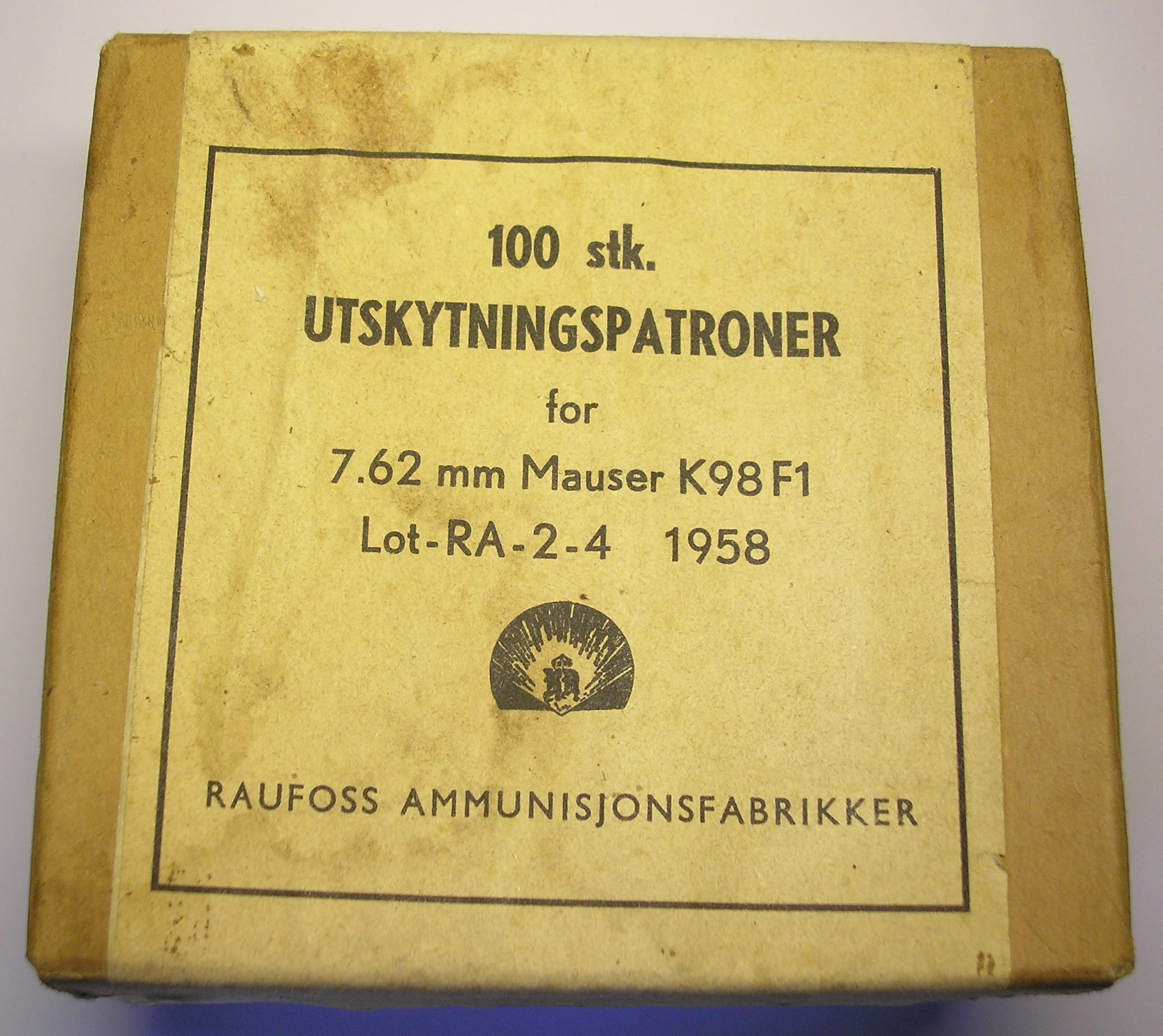 ./ammo/762x63/esker/Eske-762x63-RA-Utskytningspatroner-100skudd-RA-2-4-1958-1.JPG