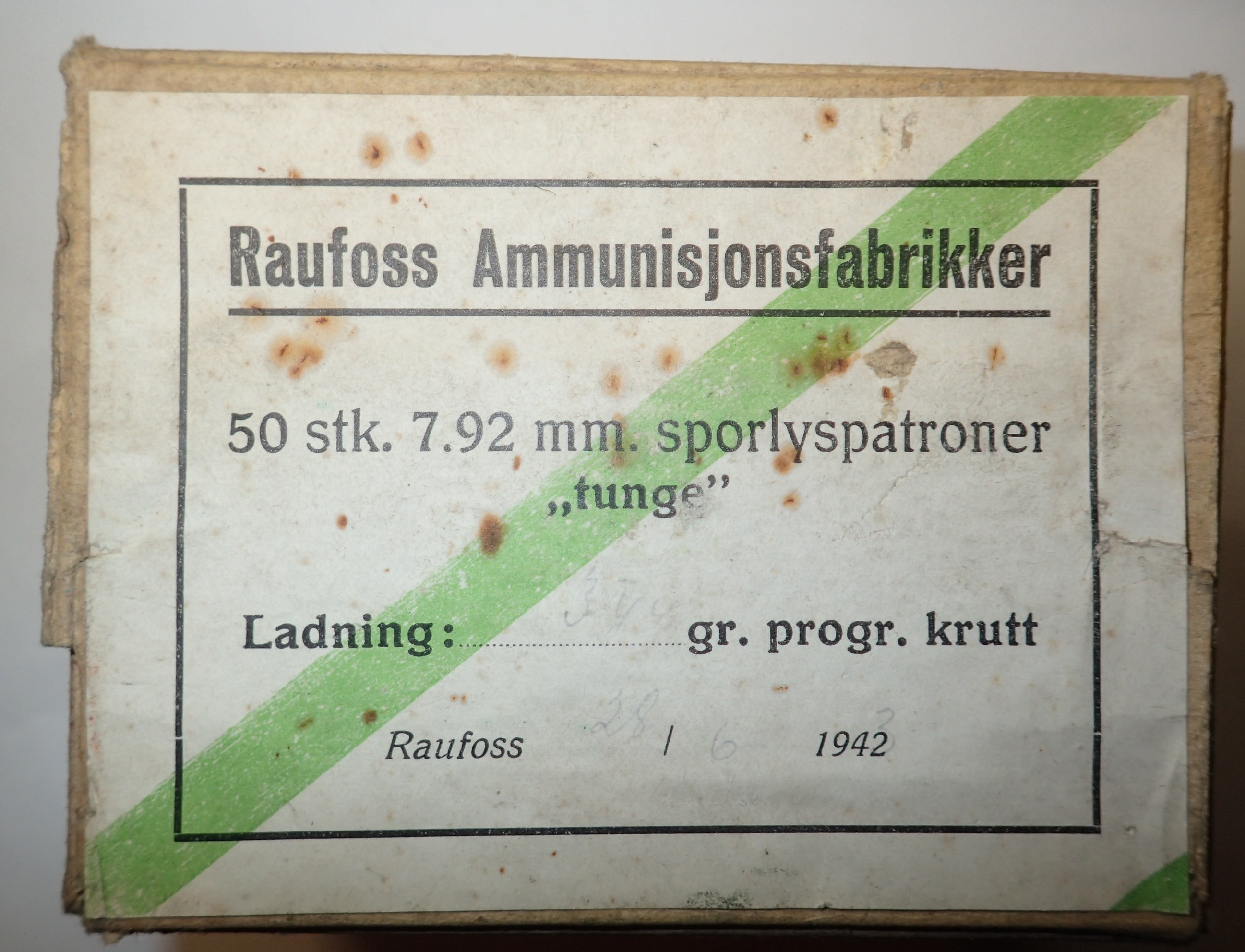 ./ammo/792x61/esker/Eske-792x61-MG-Tung-RA-Sporlys-50skudd-1942-1.JPG