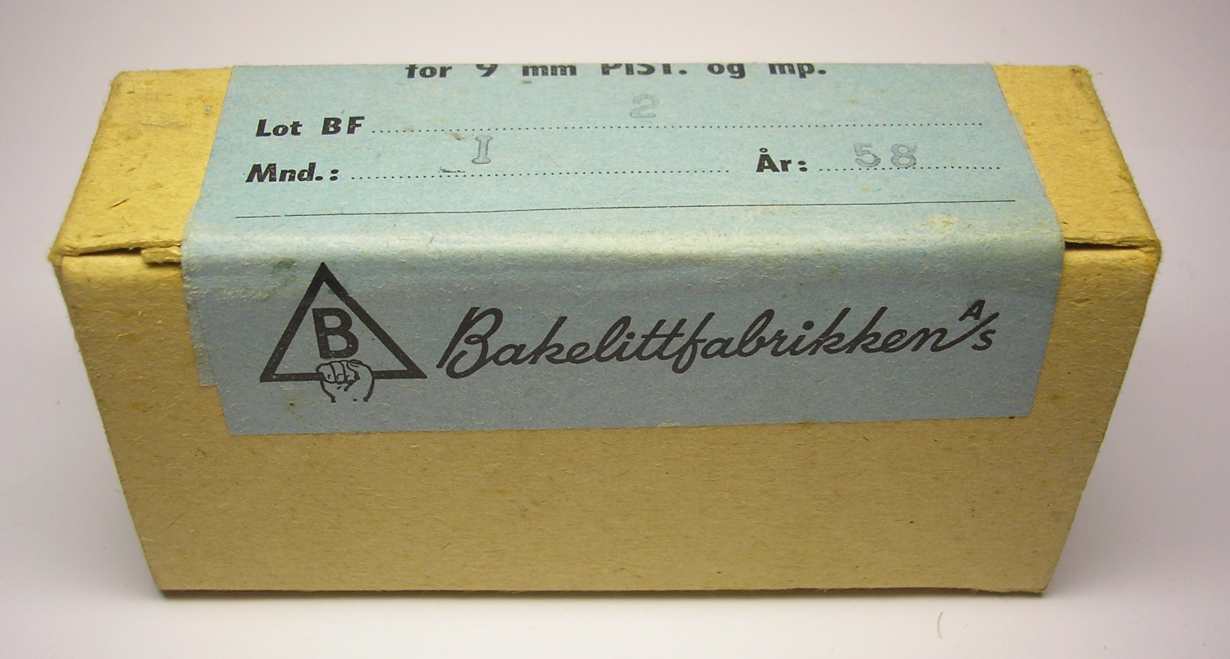 ./ammo/9mm/esker/Eske-9mm-Lospatron-Pistol-og-MP-50skudd-2-I-58-2.JPG