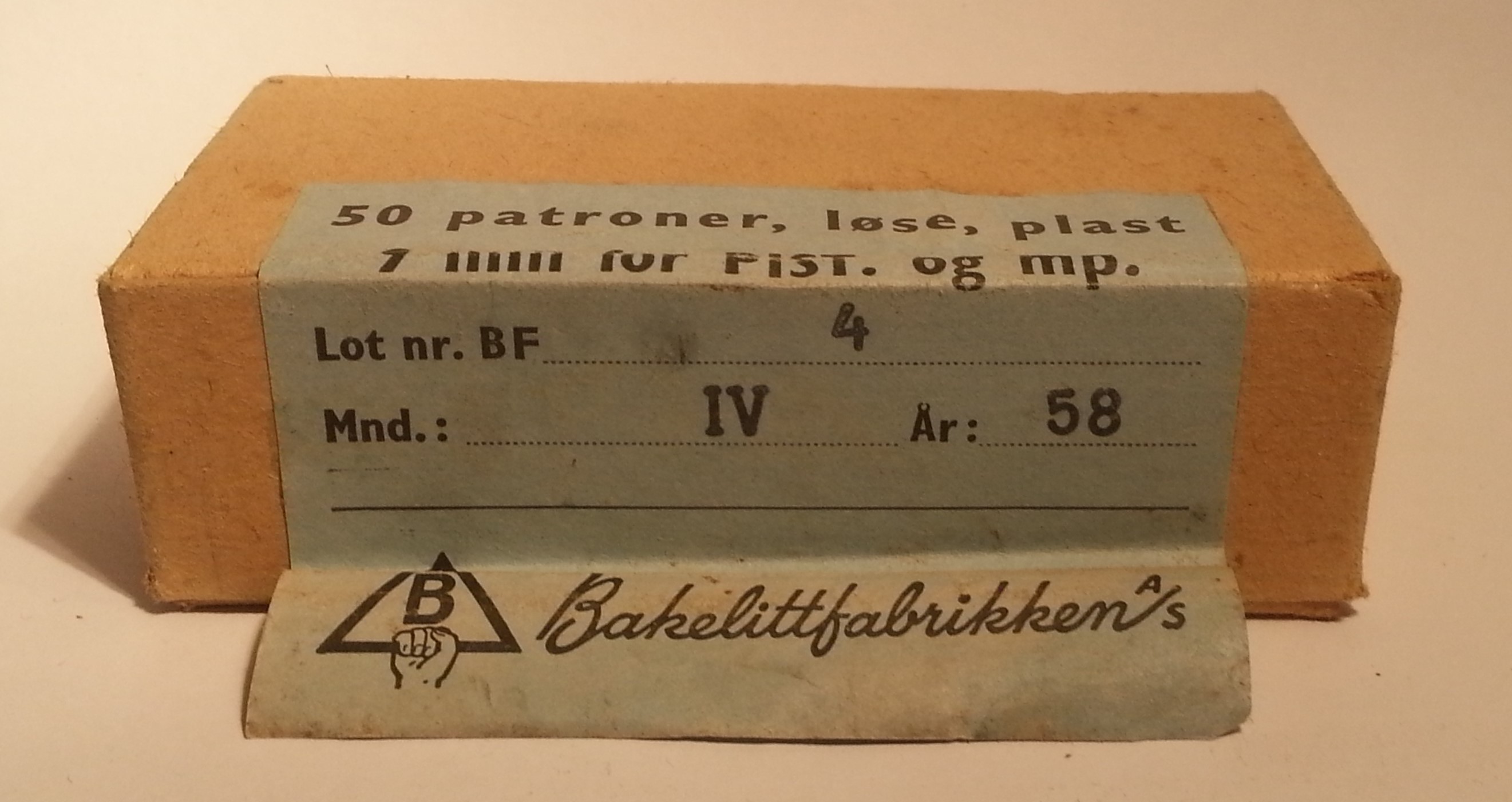 ./ammo/9mm/esker/Eske-9mm-Lospatron-Pistol-og-MP-50skudd-VI-58-BF4-1.jpg