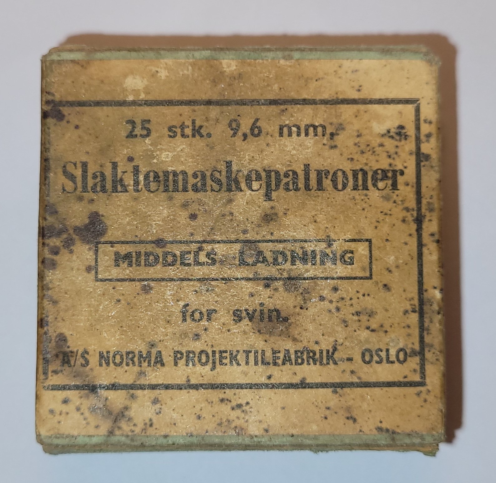 ./ammo/9x17R/esker/Eske-9x17R-Norma-25skudd-Blykule-Middels-Ladning-Ramme-1.jpg