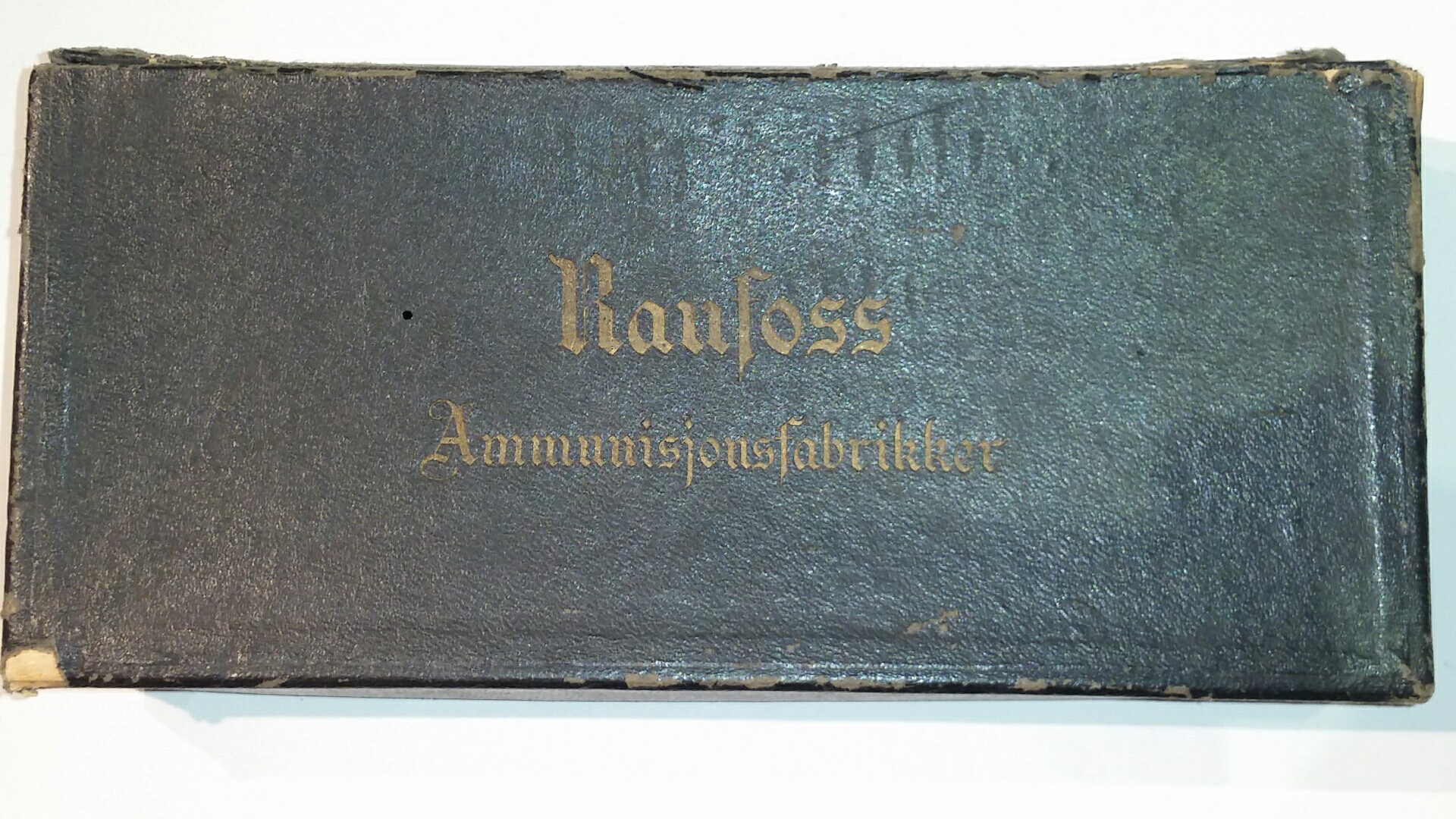 ./ammo/hagle/annet/Eske-Hagle-Raufoss-Presentasjonseske-vinduspatroner-1.jpg