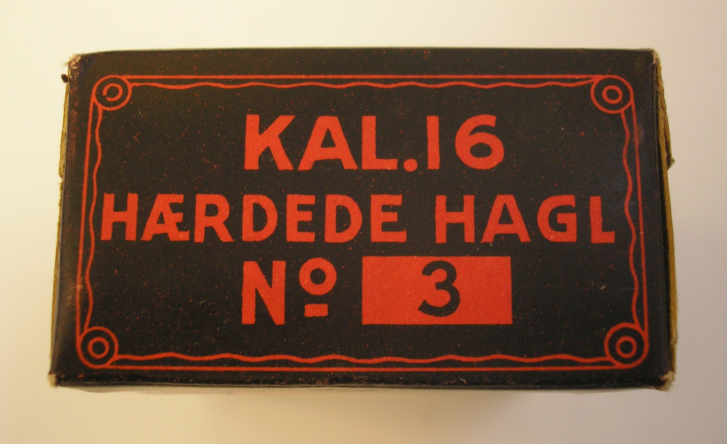 ./ammo/hagle/esker/Eske-Hagle-Nitedals-Jagtpatroner-16-65-Nr3-10skudd-3.JPG