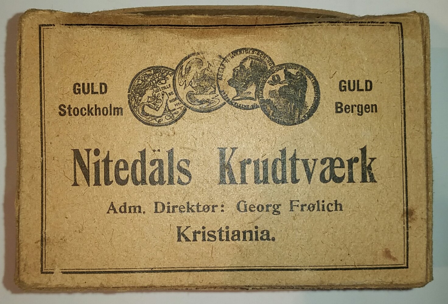 ./ammo/hagle/esker/Eske-Hagle-Nitedals-Jagtpatroner-Salpeter-Krudt-12-65-Nr5-10skudd-2.jpg