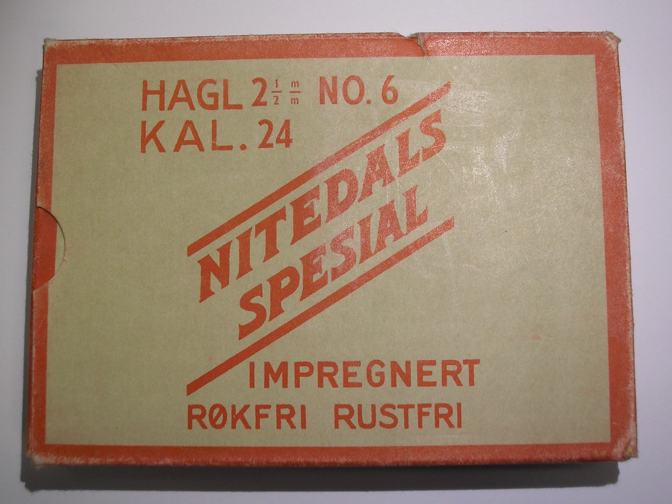 ./ammo/hagle/esker/Eske-Hagle-Nitedals-Spesial-24-65-Nr6-10skudd-No-Merket-1.JPG