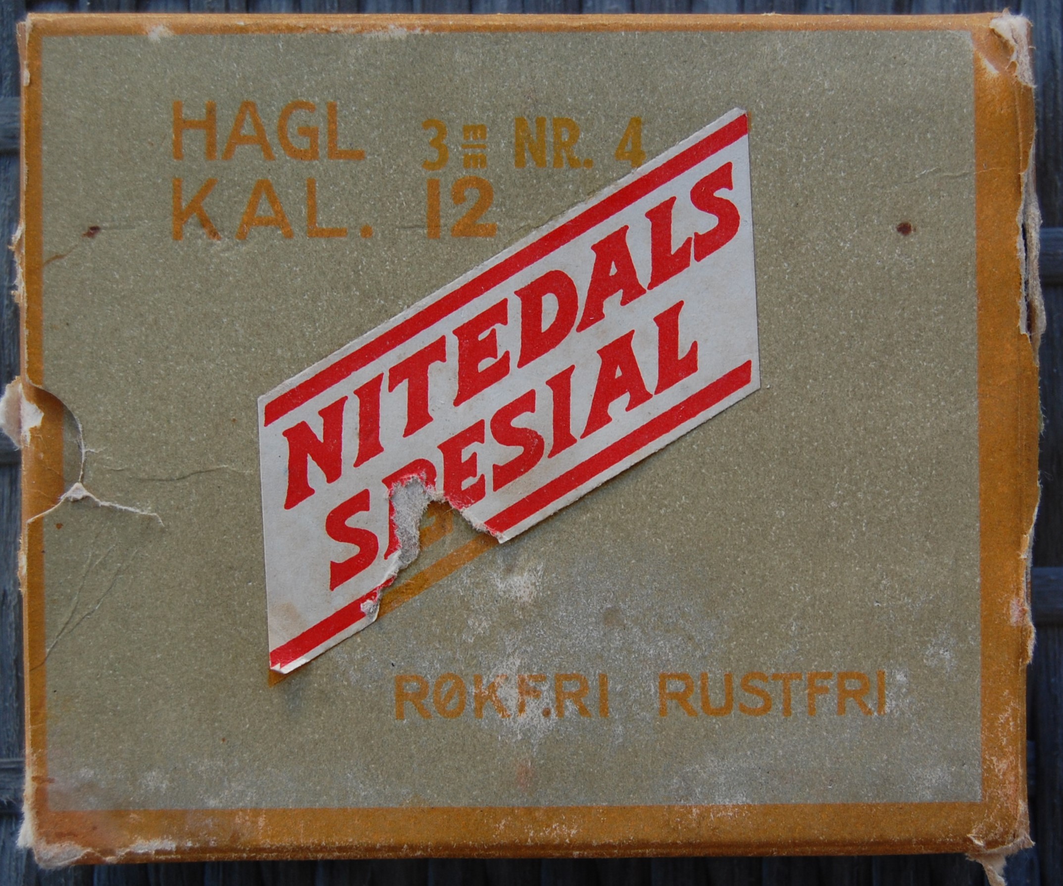 ./ammo/hagle/esker/Eske-Hagle-Nitedals-Spesial-Gul-12-65-Nr4-10skudd-1.JPG