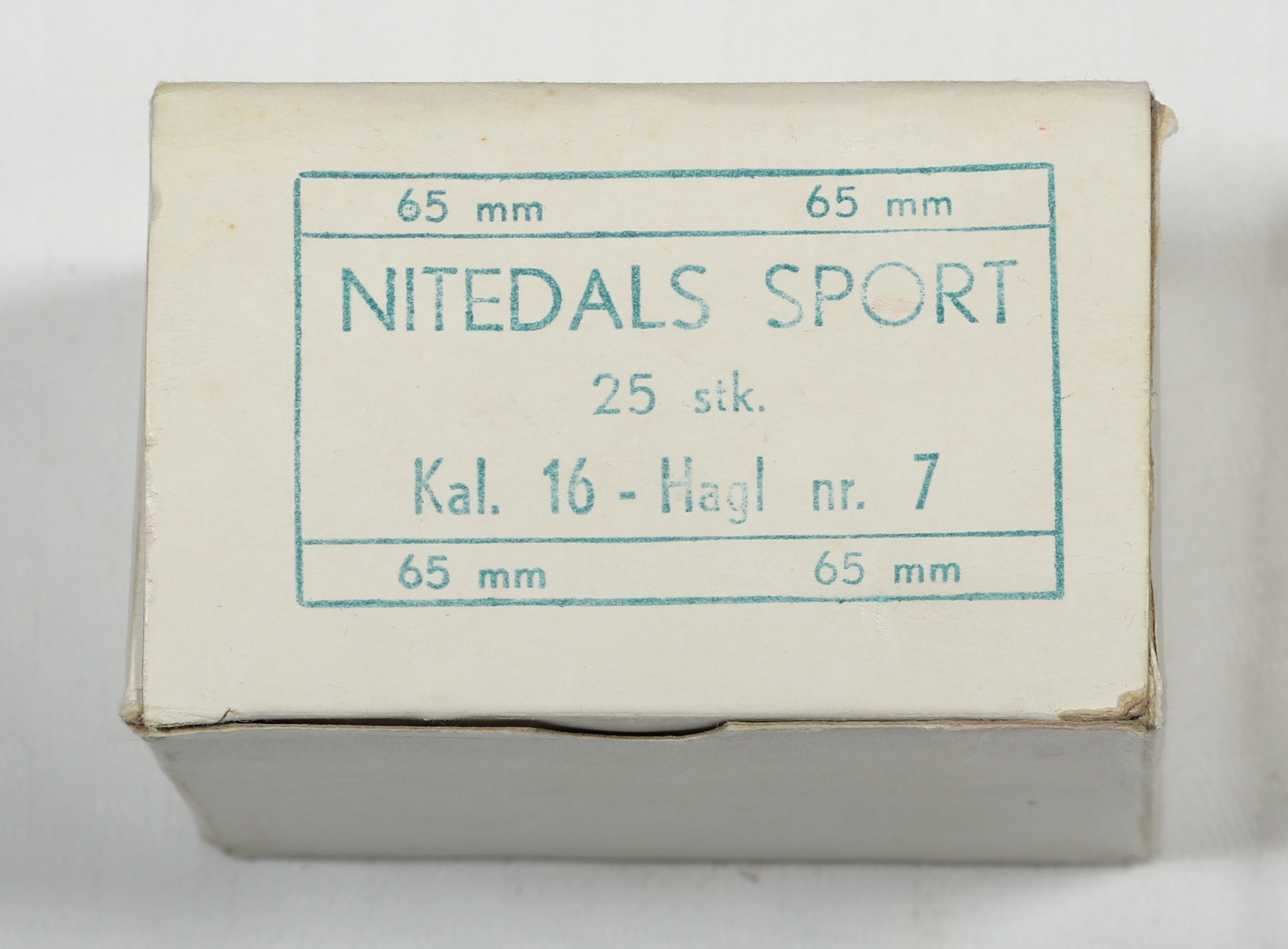 ./ammo/hagle/esker/Eske-Hagle-Nitedals-Sport-Papp-25skudd-16-70-Nr7-Gummistemplet-Blaa-1.JPG