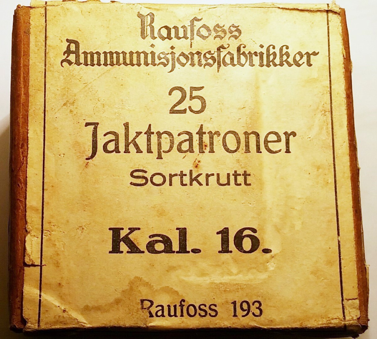 ./ammo/hagle/esker/Eske-Hagle-Raufoss-Jaktpatroner-Sortkrutt-193x-20-65-25skudd-1.jpg