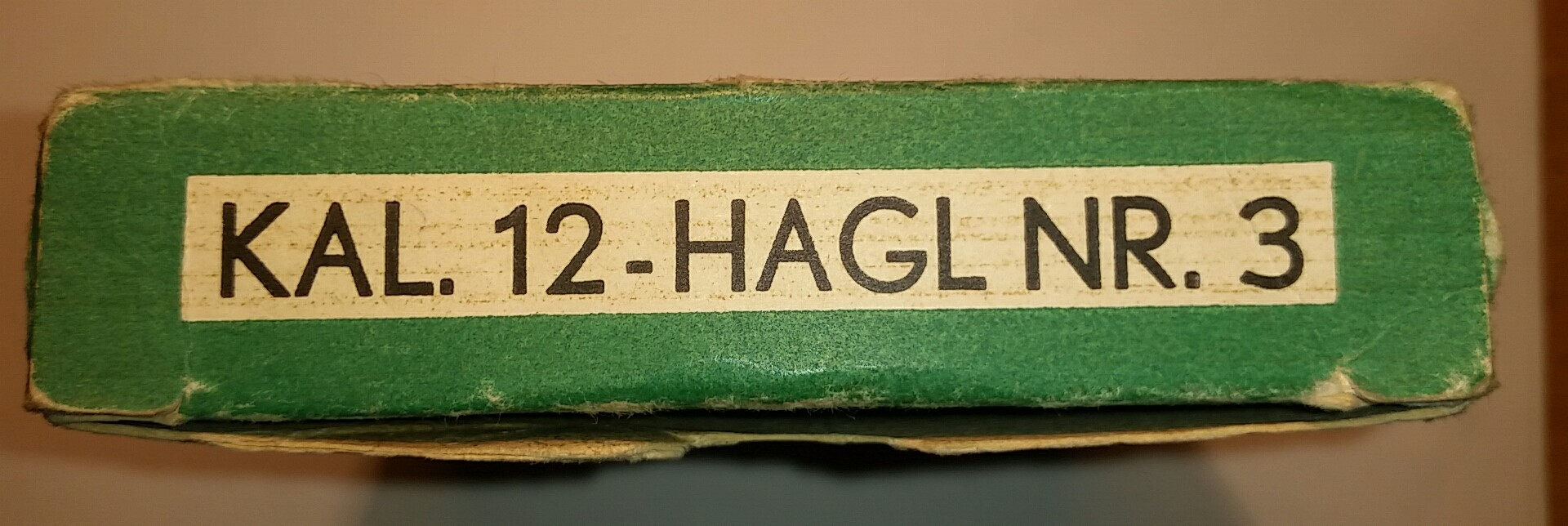 ./ammo/hagle/esker/Eske-Hagle-Raufoss-Sortkrutt-12-65-Nr3-10skudd-2.jpg