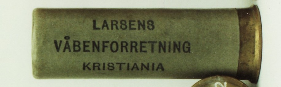 ./ammo/hagle/patroner/Patron-Hagle-Larsens-Vaabenforretning-Kristiania-12-65-1.jpg