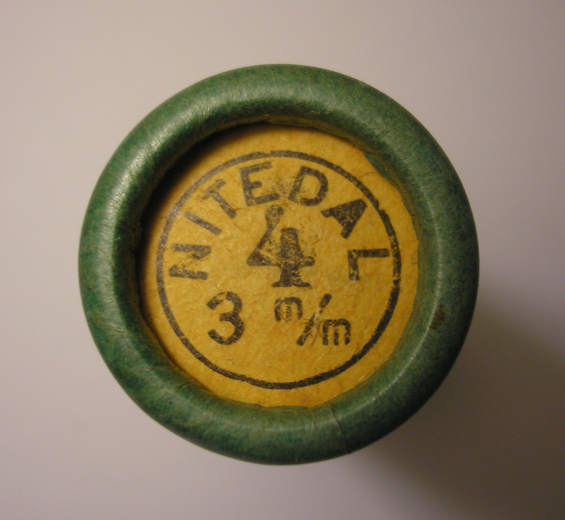 ./ammo/hagle/patroner/Patron-Hagle-Nitedals-Svartkrutt-12-65-Nr4-3.JPG