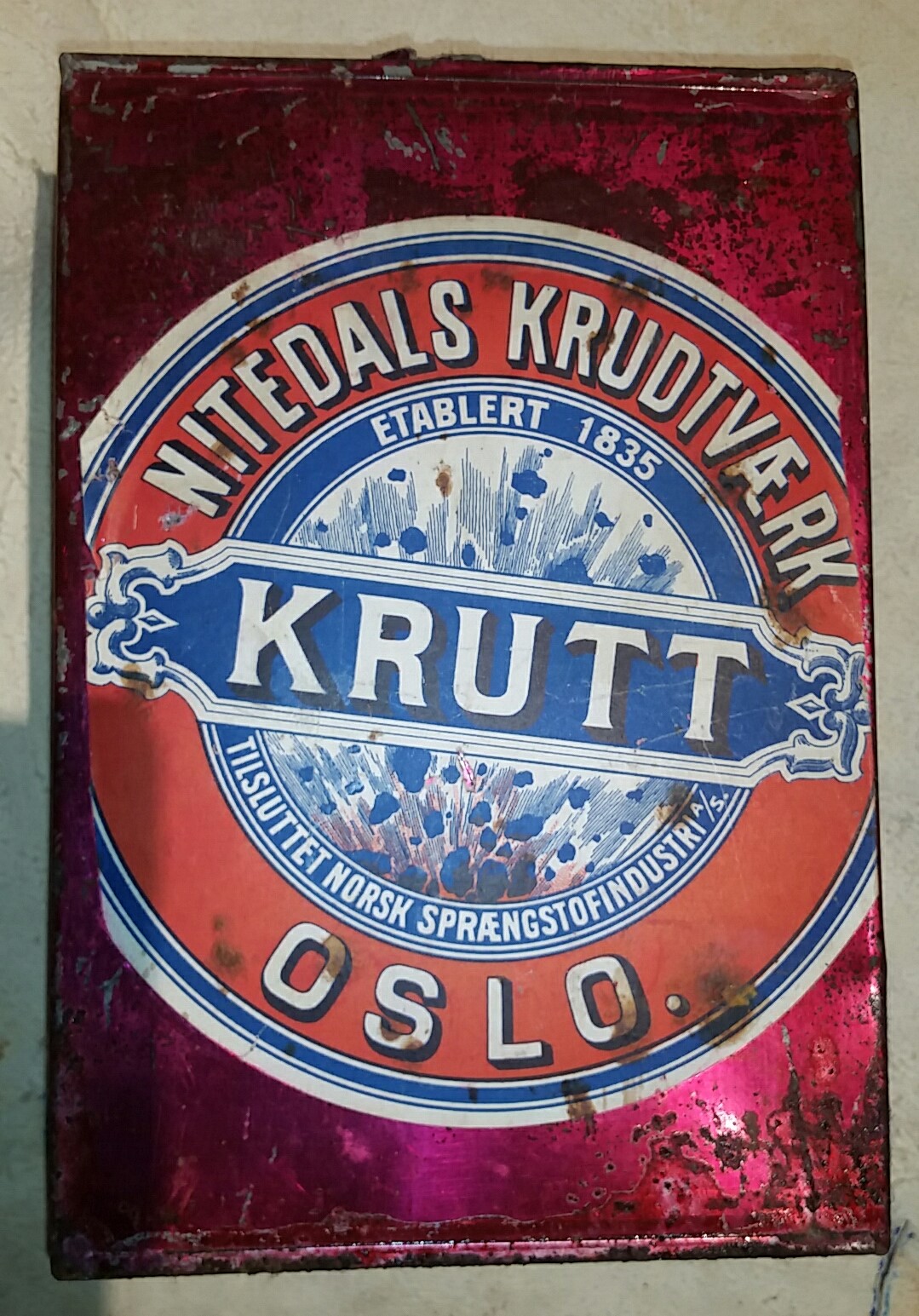 ./ammo/ladekomponenter/bilder/Ladekomponent-Krutt-Nitedals-Rifle-og-Jaktkrutt-2500gram-FFN-1.jpg