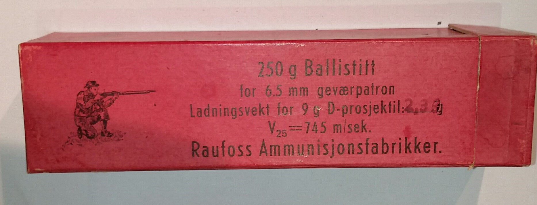 ./ammo/ladekomponenter/bilder/Ladekomponent-Krutt-Raufoss-Gevaerballistitt-250gram-3.jpg