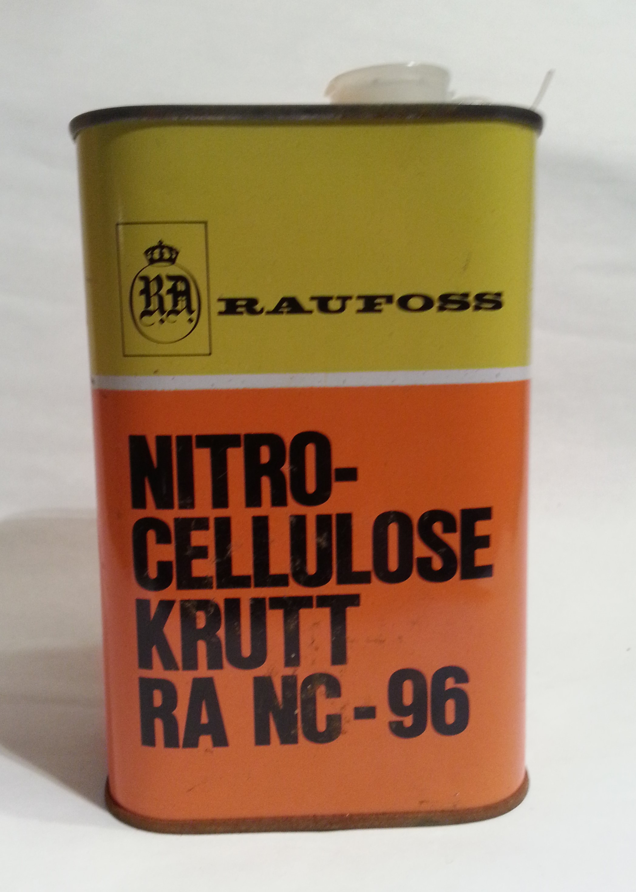 ./ammo/ladekomponenter/bilder/Ladekomponent-Krutt-Raufoss-NC96-Metall-1kg-1.jpg