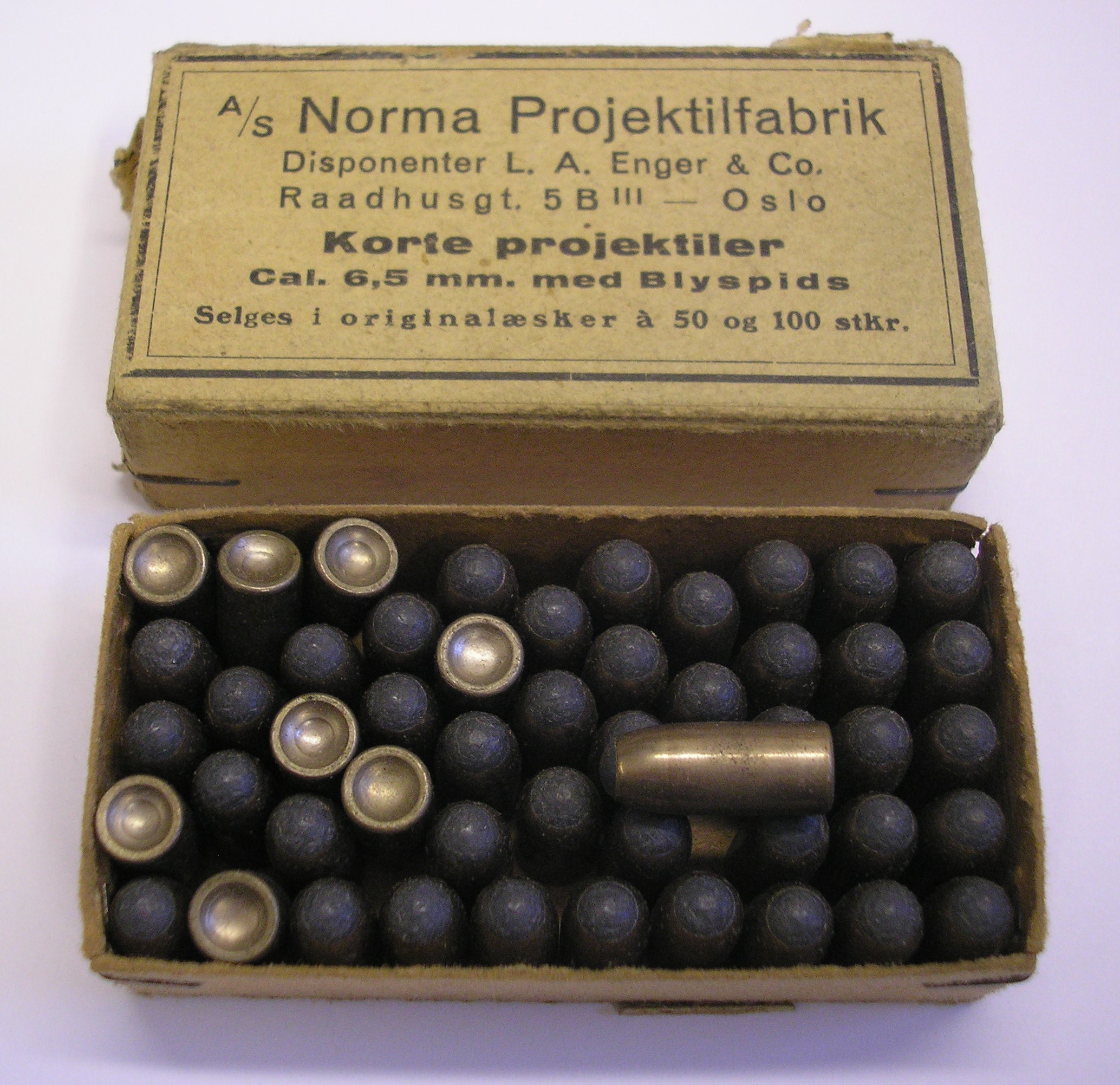 ./ammo/ladekomponenter/bilder/Ladekomponent-Kule-65x55-Norma-Blyspiss-51gram-50kudd-2.JPG