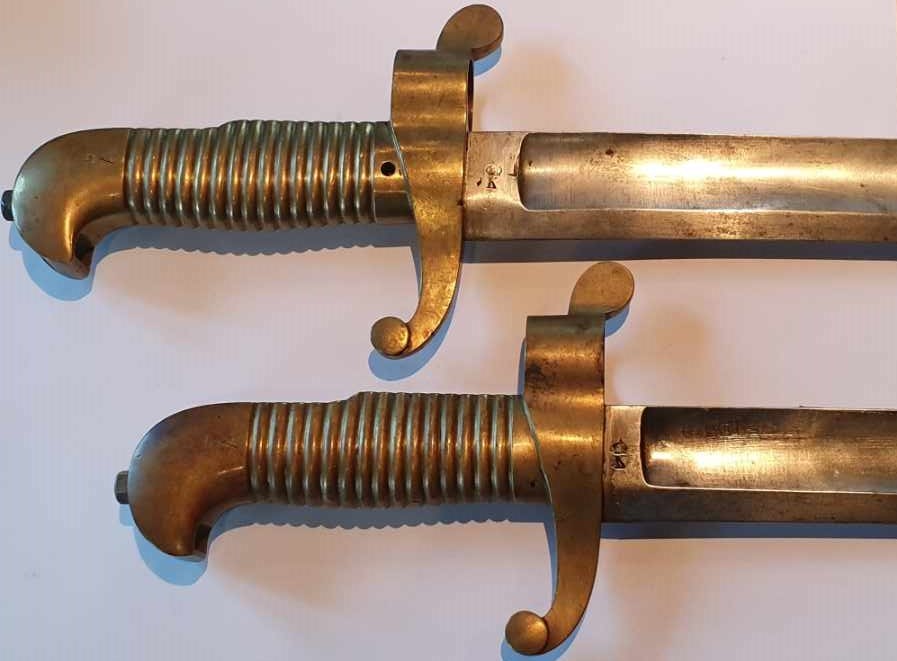./guns/bajonett/bilder/Bajonett-Kongsberg-Sabelbajonett-M1848-Krigsskole-Detalj-1.JPG