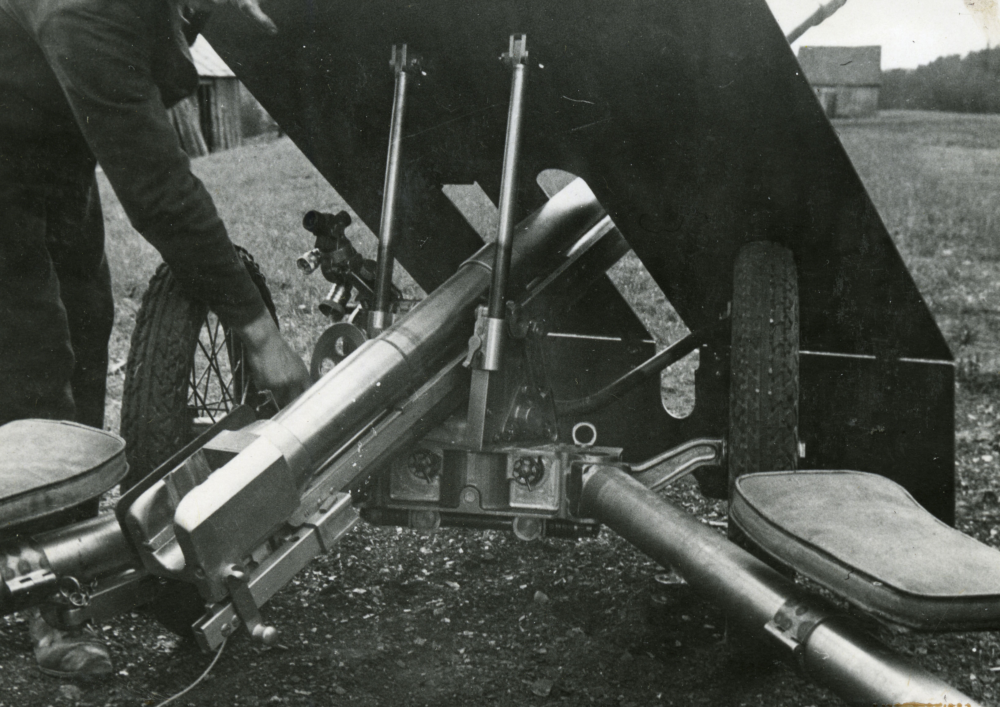 ./guns/kanon/bilder/Kanon-Kongsberg-Infanterikanon-M1937-KVM-F-06454.jpg