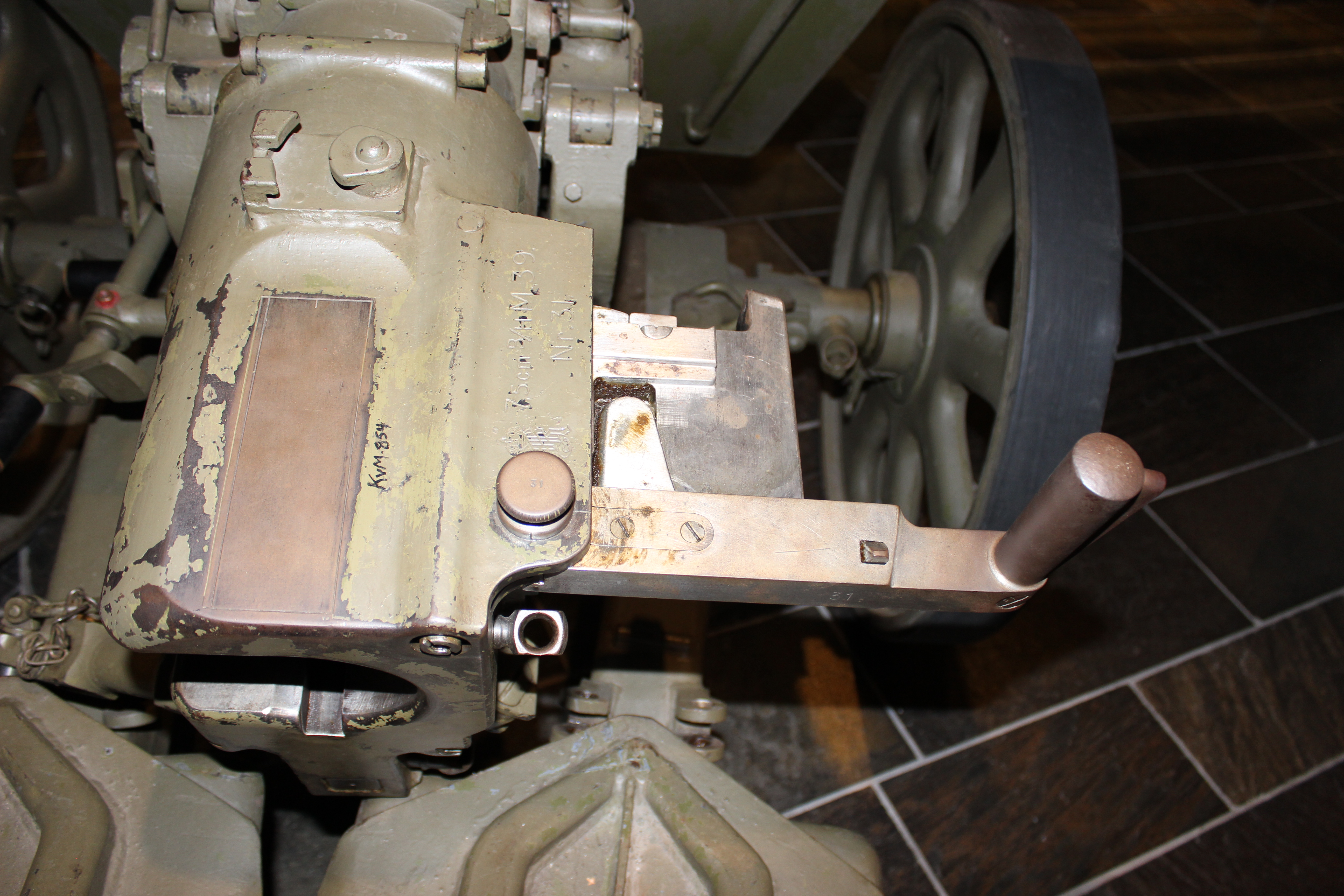 ./guns/kanon/bilder/Kanon-Kongsberg-M39-L205-31-4.JPG