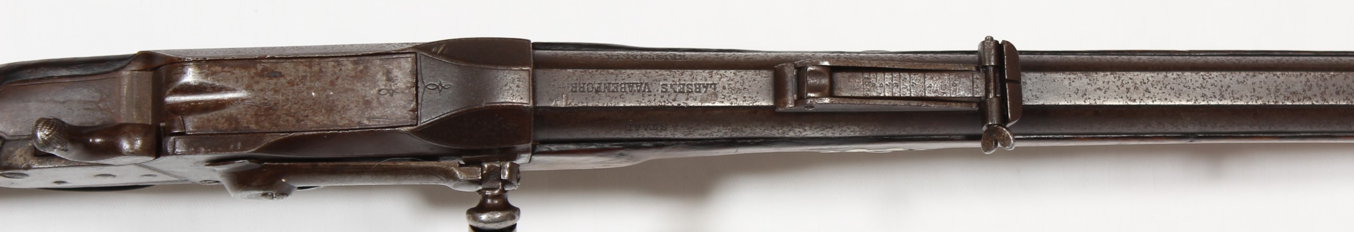 ./guns/larsen/rifle/bilder/Rifle-Larsen-Tennstempelgevaer-1015mm-9935-5.JPG