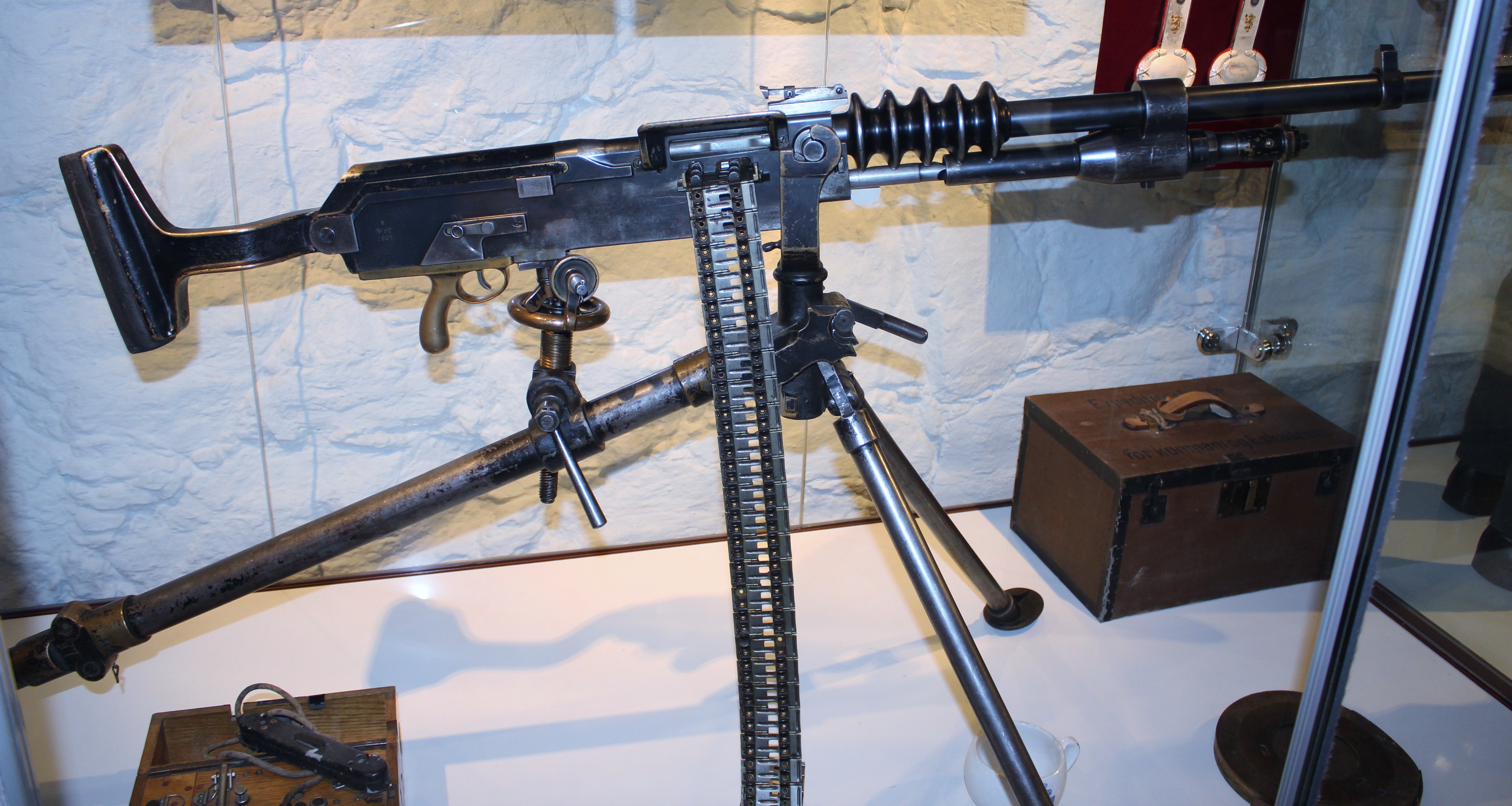 ./guns/mg/bilder/MG-Kongsberg-Hotchkiss-M98-kal65-1901-92-1.JPG