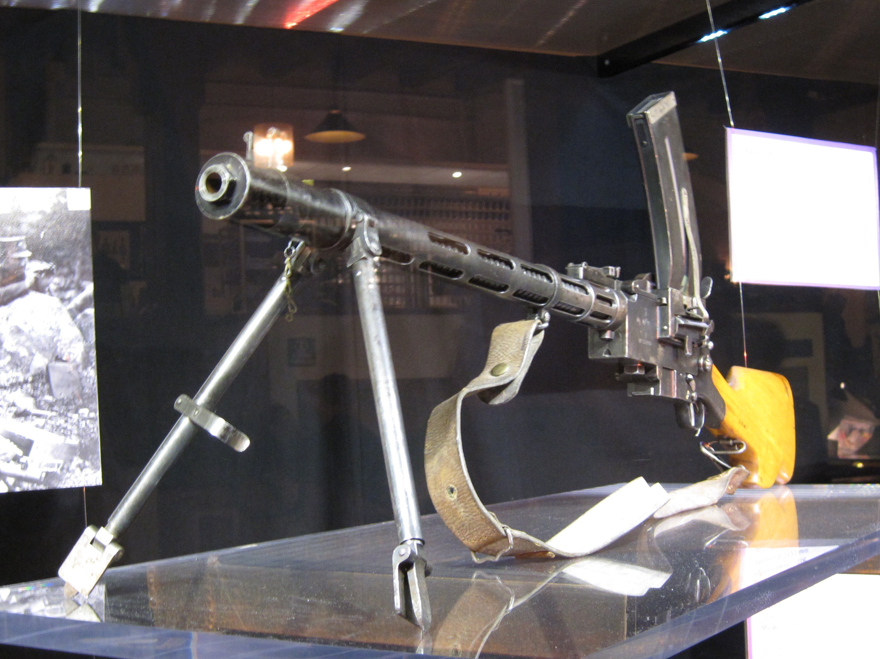 ./guns/mg/bilder/MG-Kongsberg-Madsen-M22-3500-1.JPG