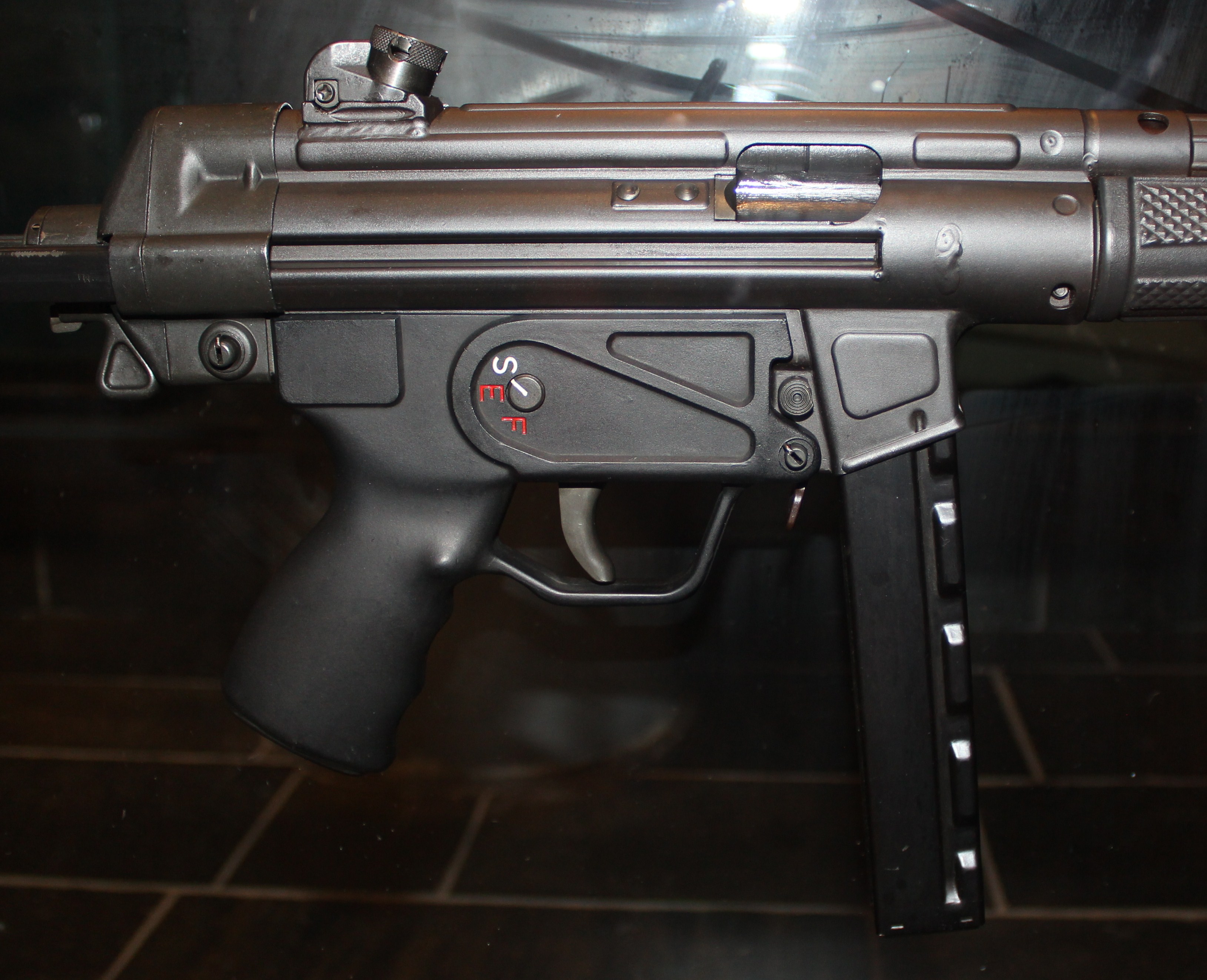 ./guns/mp/bilder/MP-Kongsberg-MP5-2.JPG