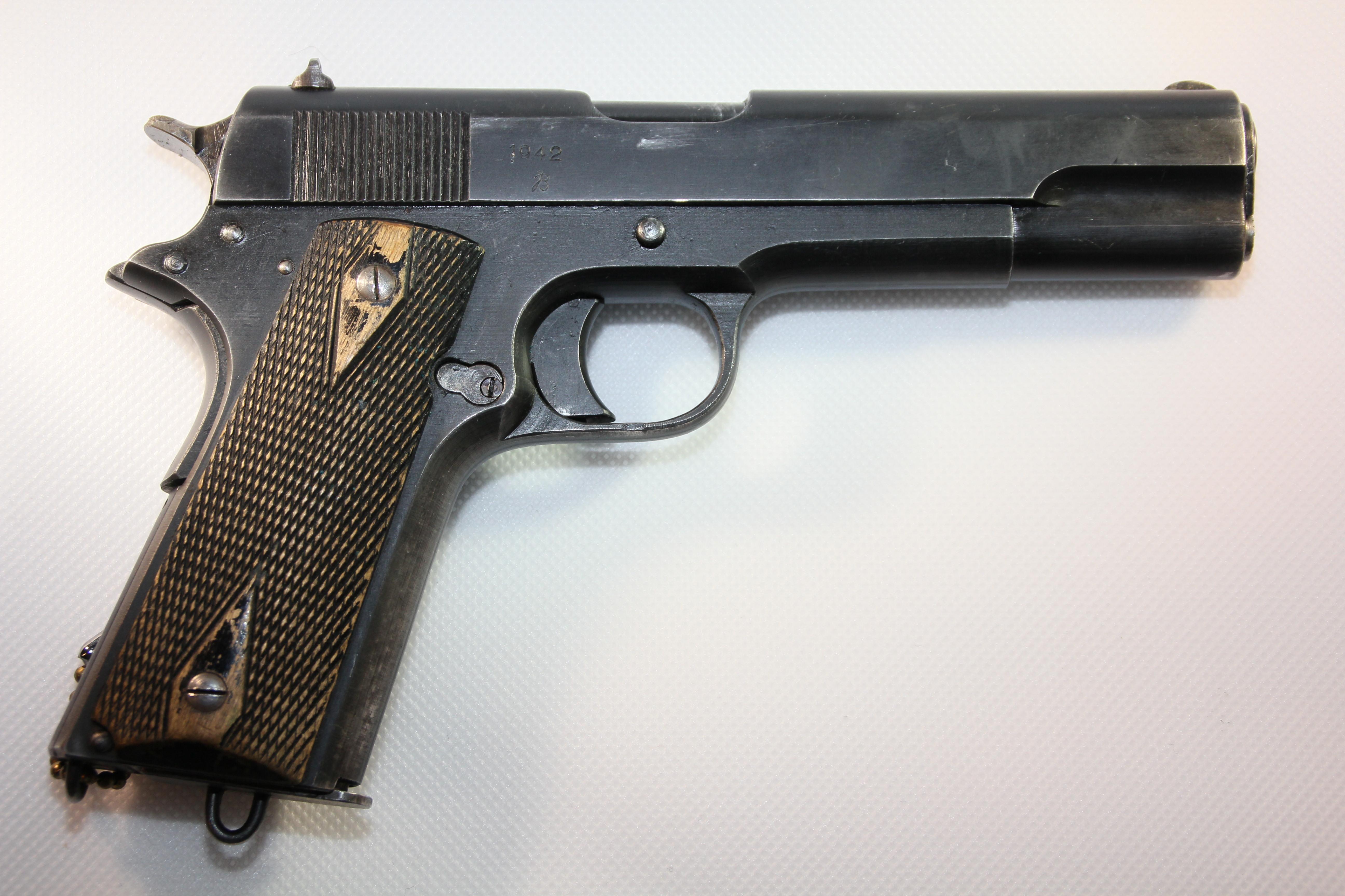 ./guns/pistol/bilder/Pistol-Kongsberg-M1914-1942-2.JPG