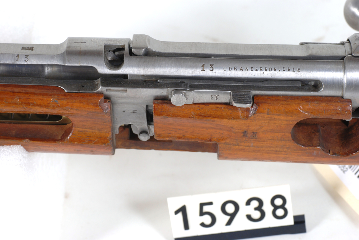 ./guns/rifle/bilder/Rifle-Kongsberg-Jarmann-M1887-13-3.jpg