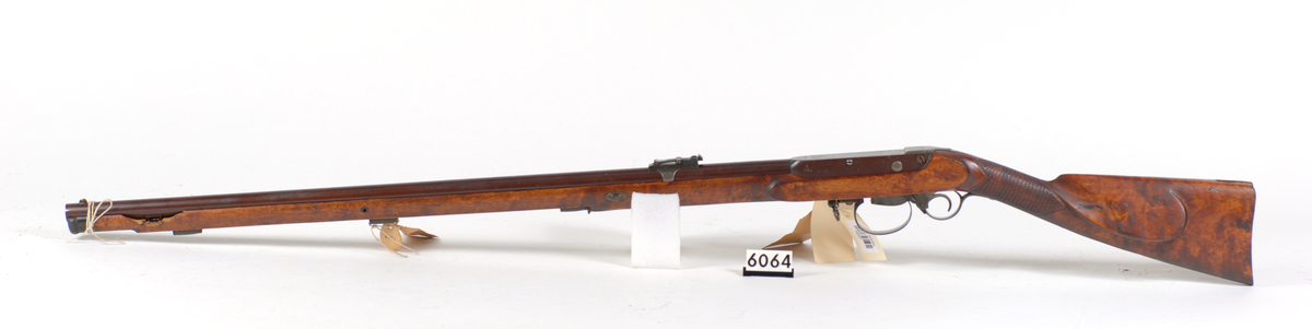 ./guns/rifle/bilder/Rifle-Kongsberg-Kammerlader-1863-Jaktifle-220-2.jpg