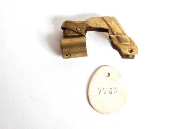 ./guns/utstyr/bilder/Utstyr-Krag-Munningshette-1894-Type2-1.jpg