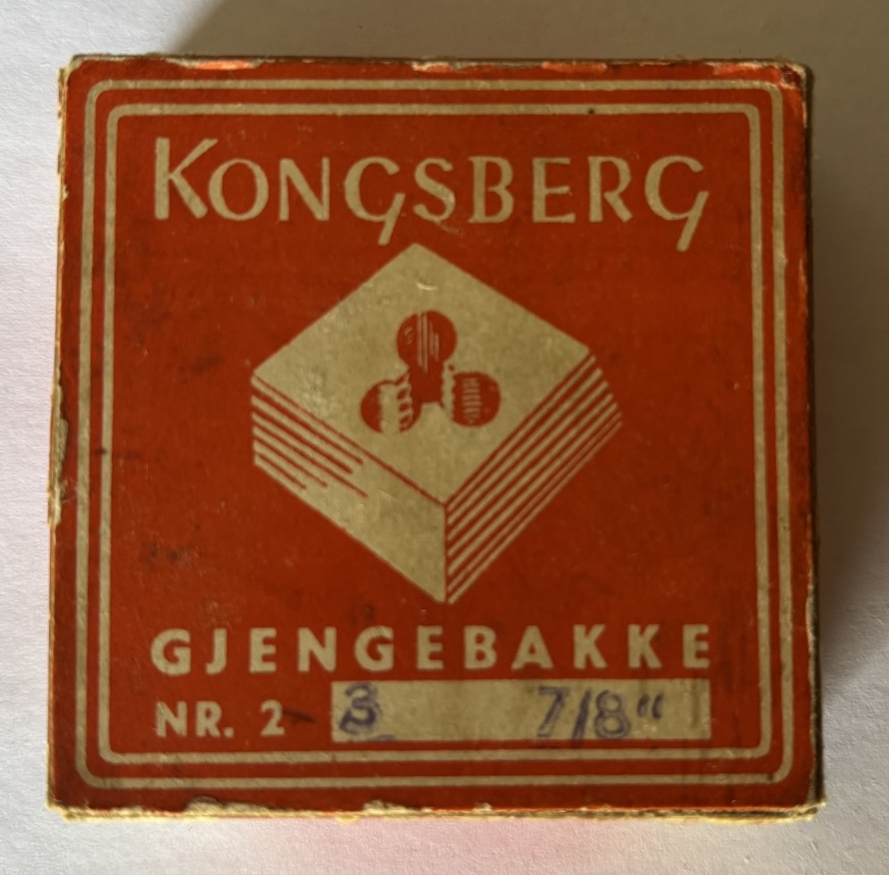 ./tools/bilder/Tools-Kongsberg-Vaapenfabrikk-Gjengebakke-No2-3-78-blekk-1.JPEG
