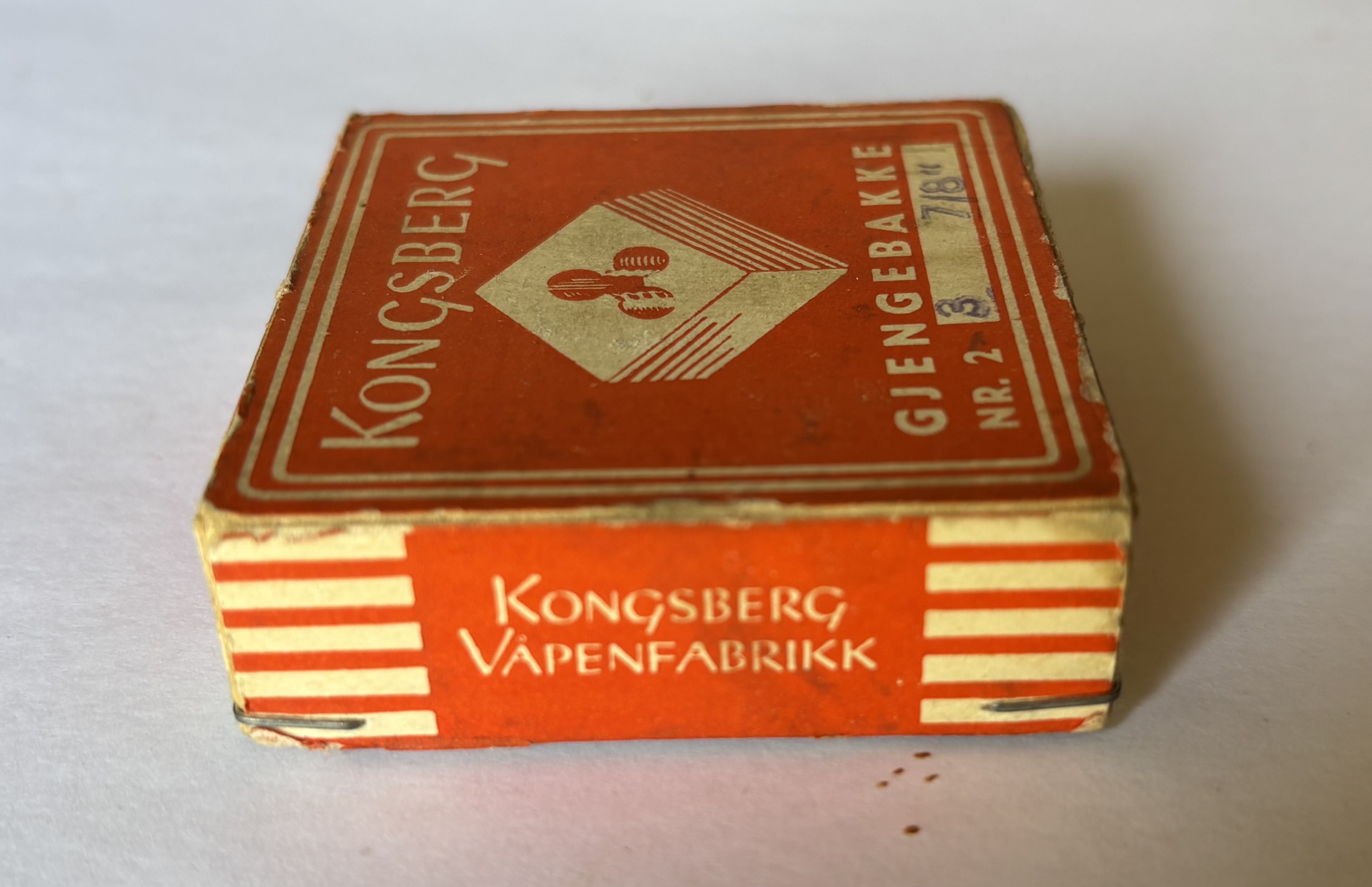 ./tools/bilder/Tools-Kongsberg-Vaapenfabrikk-Gjengebakke-No2-3-78-blekk-3.JPEG