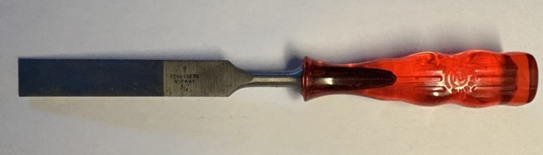 ./tools/bilder/Tools-Kongsberg-Vaapenfabrikk-Huggjern-Rod-34-1.JPEG