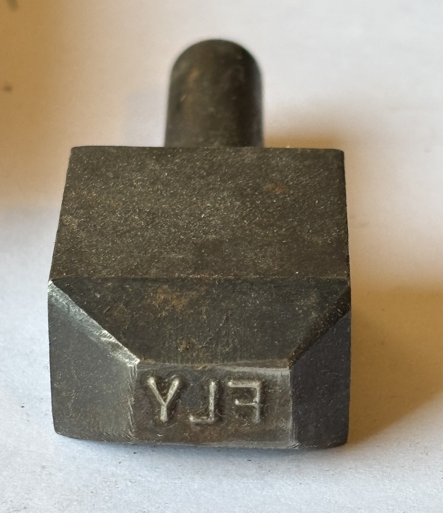 ./tools/bilder/Tools-Kongsberg-Vaapenfabrikk-Merkeverktøy-FLY-1.JPEG