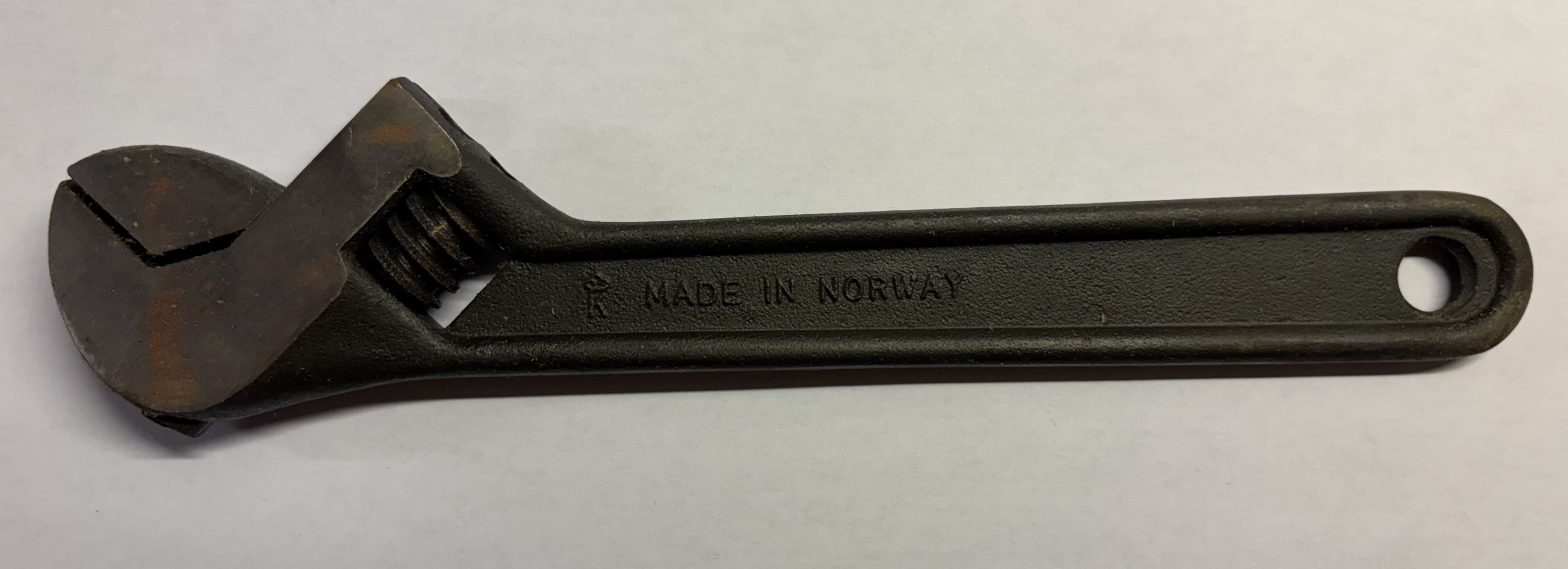 ./tools/bilder/Tools-Kongsberg-Vaapenfabrikk-Skiftenøkkel-No81-6.JPEG